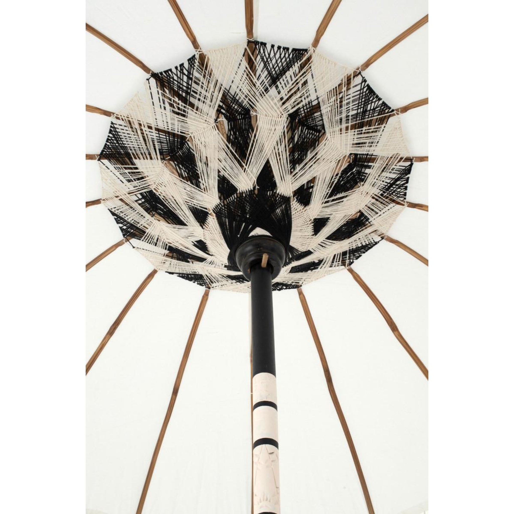 Voir la diapositive 3 : J-LINE Parasol rond à franges  flavie  180cm écru & noir