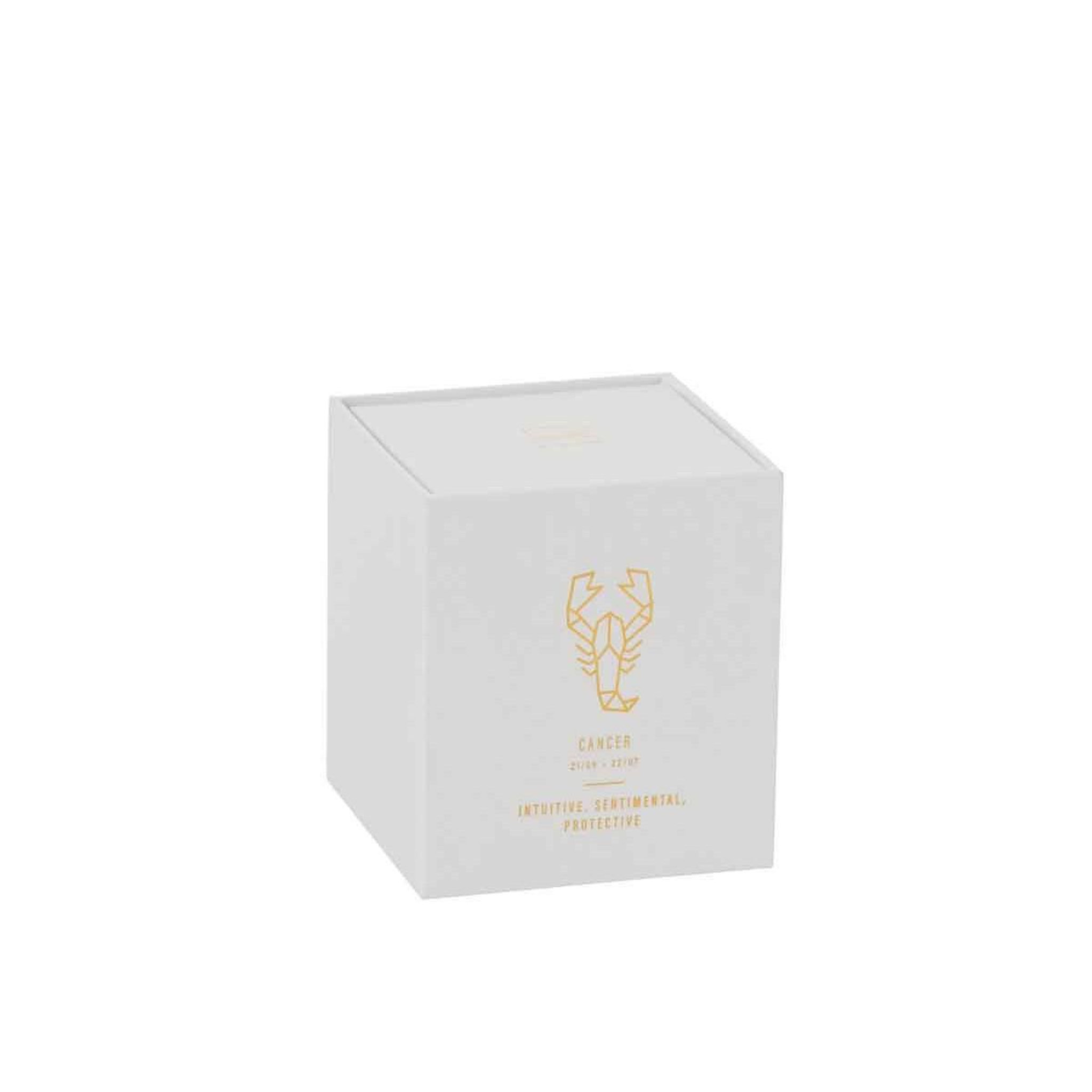 Voir la diapositive 2 : J-LINE Bougie parfumée  cancer  10cm sapphire amber tea