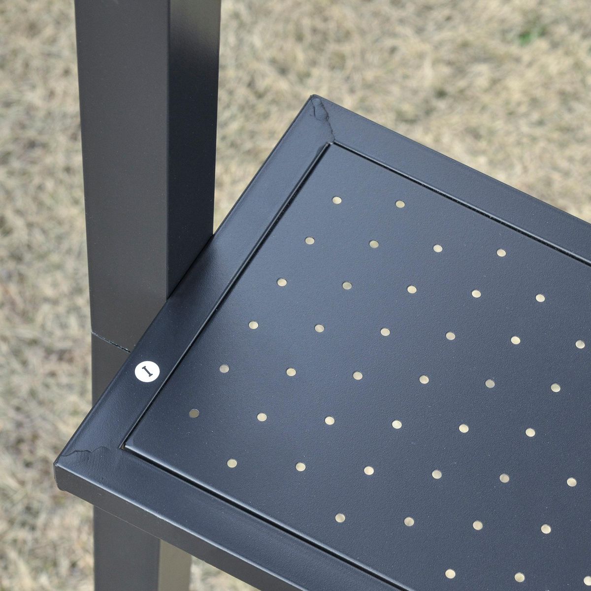 OUTSUNNY Pavillon jardin - abri barbecue - steakhouse 2 étagères - toit de barbecue - dim. 2,46L x 1,49l x 2,30H m - alu. métal noir toit polycarbonate