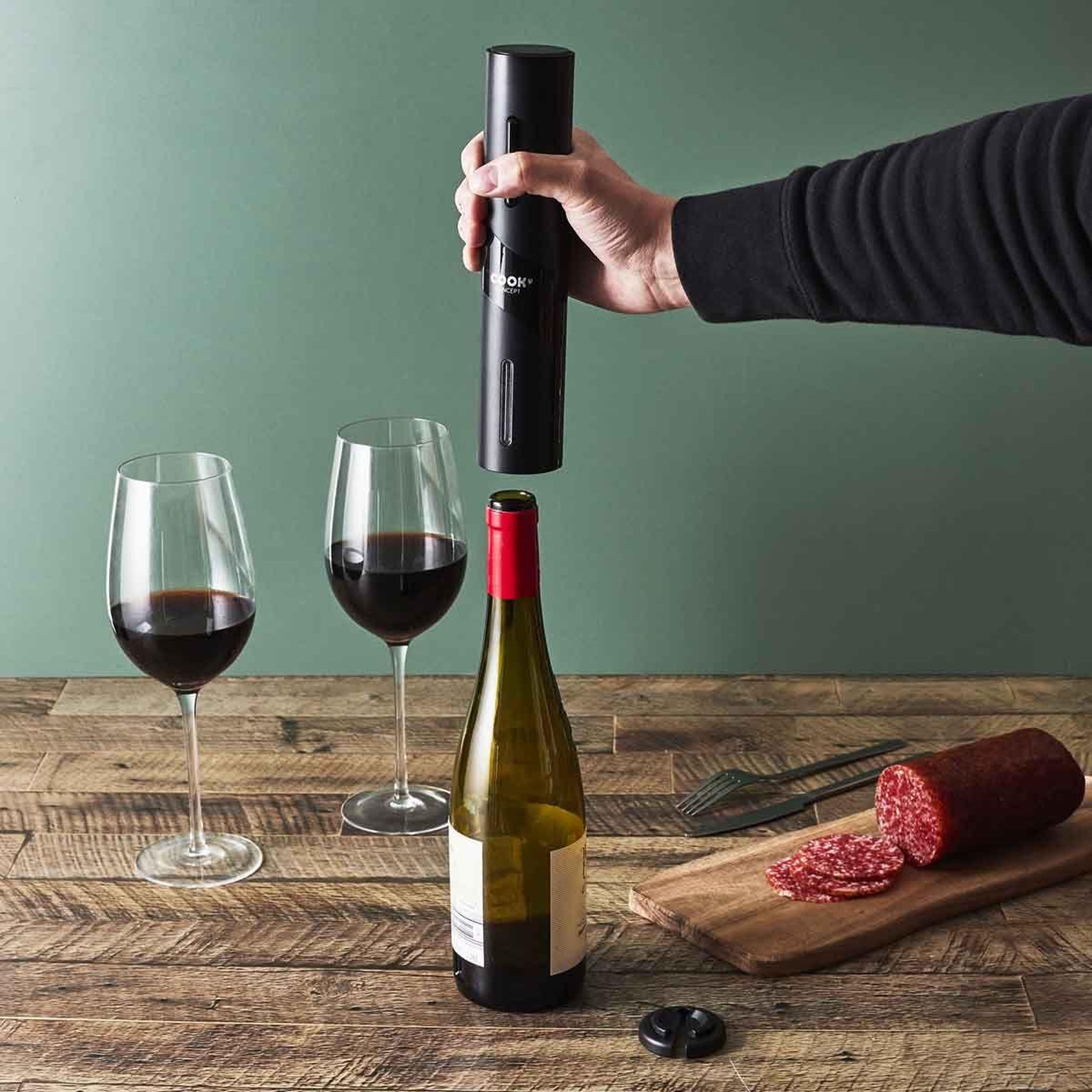 Voir la diapositive 4 : COOK CONCEPT Ouvre bouteille électrique  rapide  23cm noir