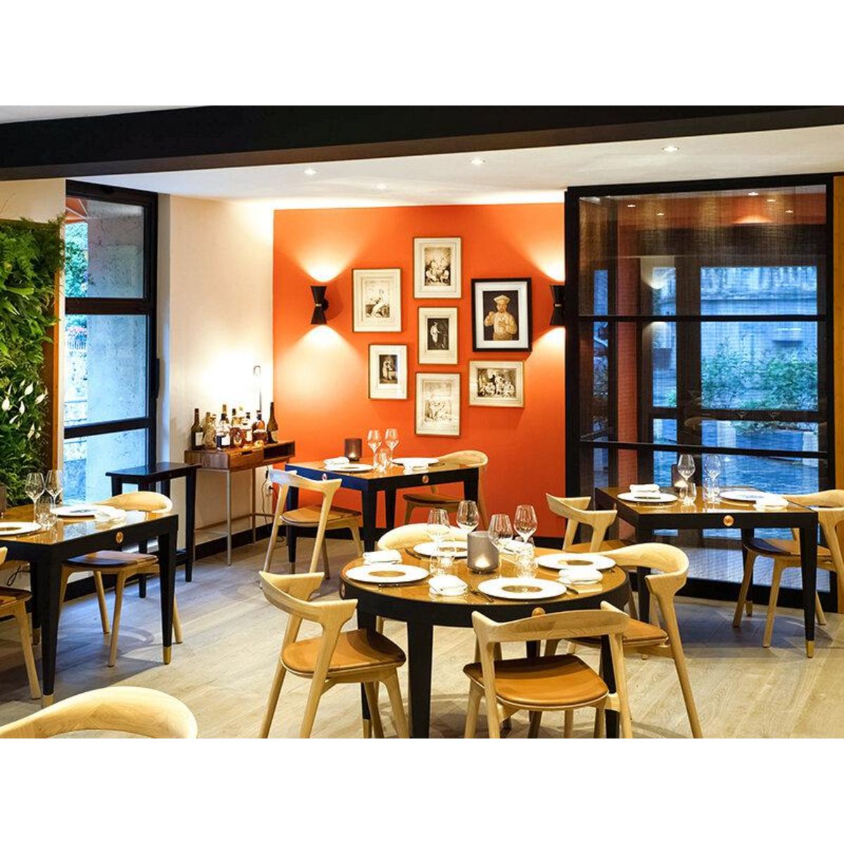 Smartbox Menu 5 plats avec vin dans un restaurant primé à Lastours - Coffret Cadeau Gastronomie