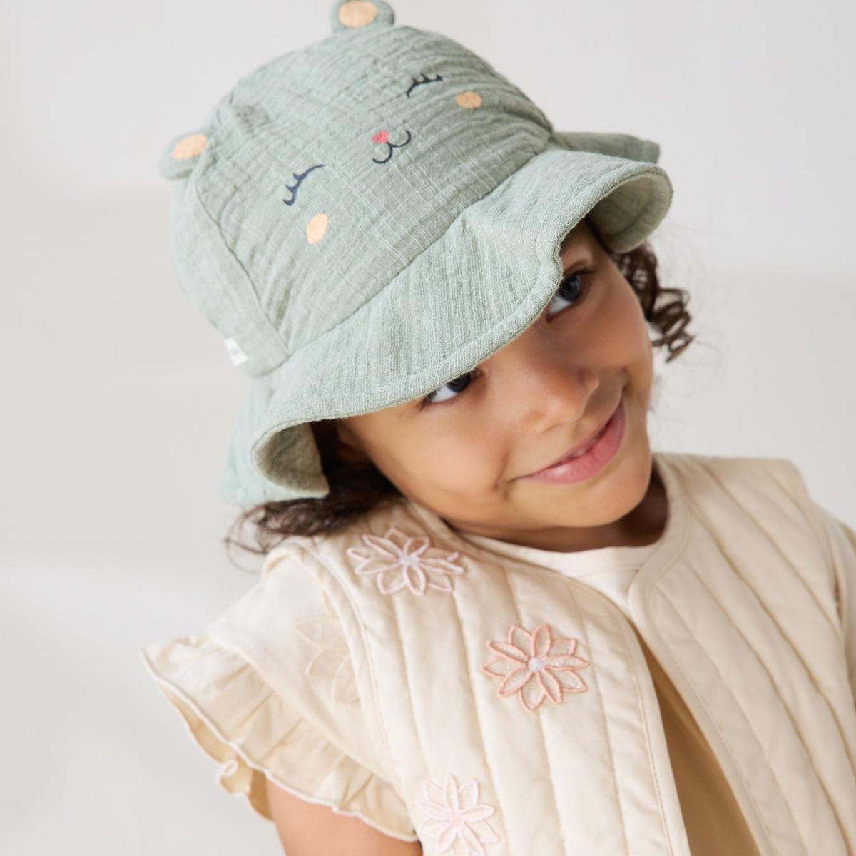Petit Béguin Capeline bébé en gaze de coton Anaelle