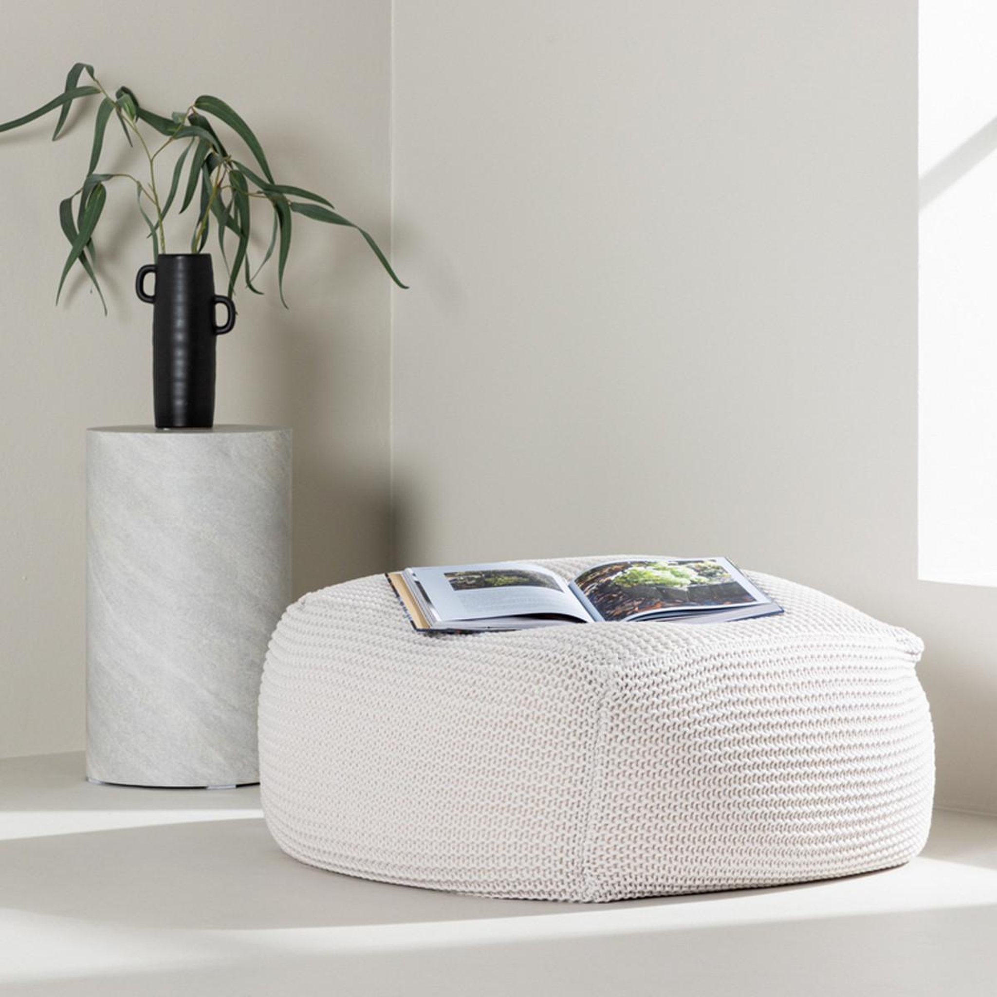Voir la diapositive 4 : Paris Prix Pouf effet crochet  luca  60cm crème