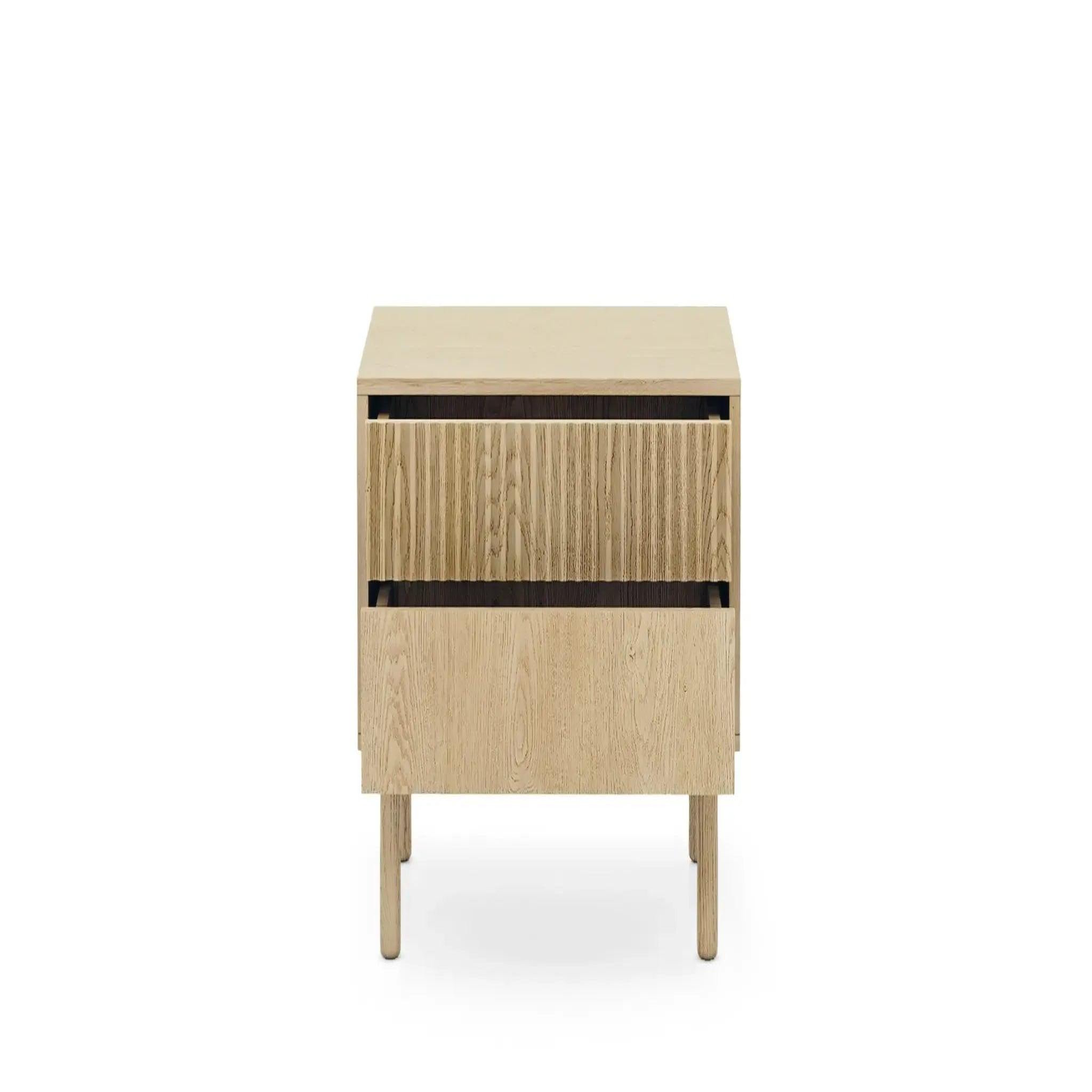 Voir la diapositive 6 : CASANOVA PARIS LORELLA - Table de chevet 53cm en chêne cremona - Chêne clair