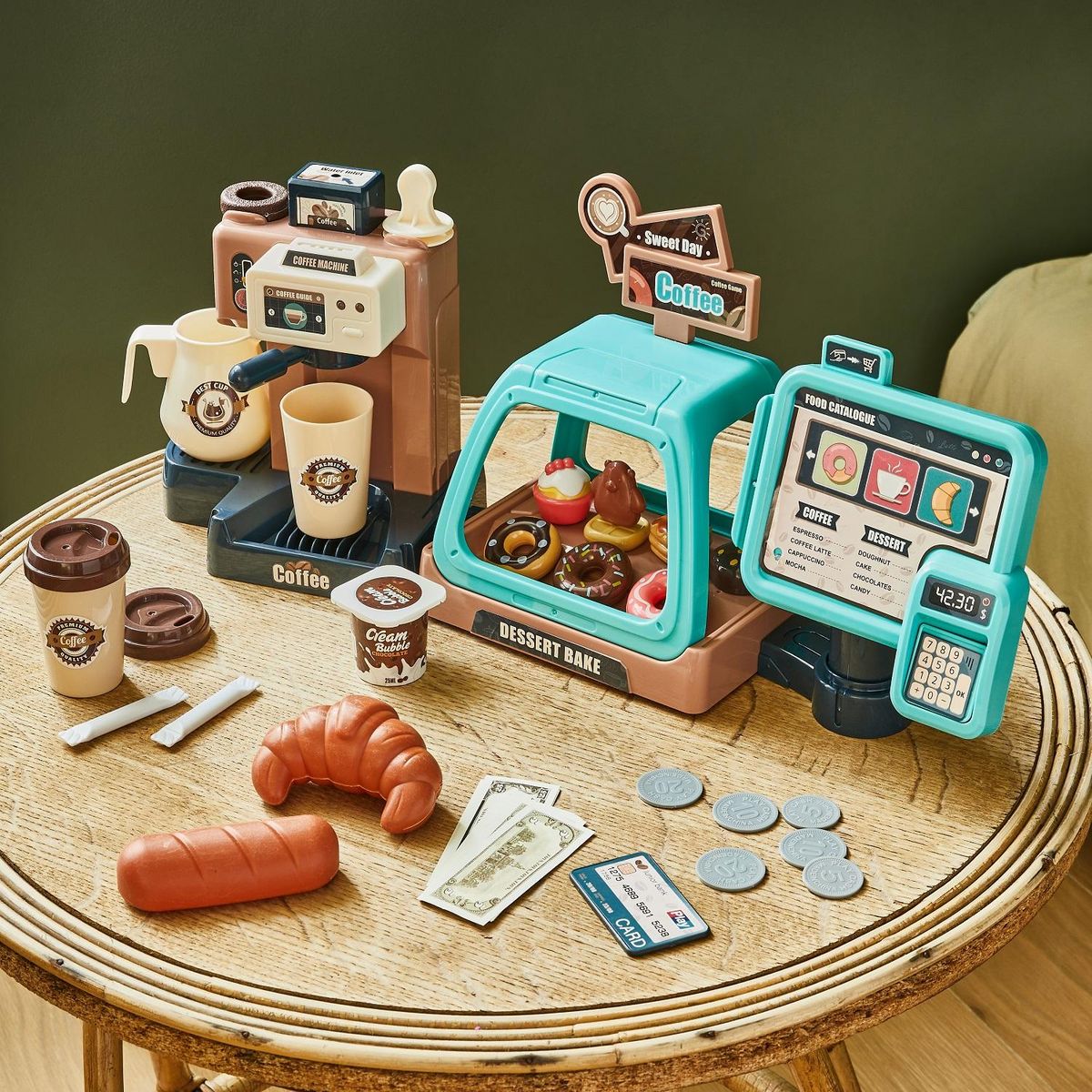 One Two Fun Mon stand pause café