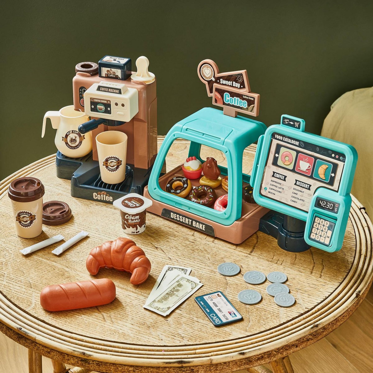 One Two Fun Mon stand pause café