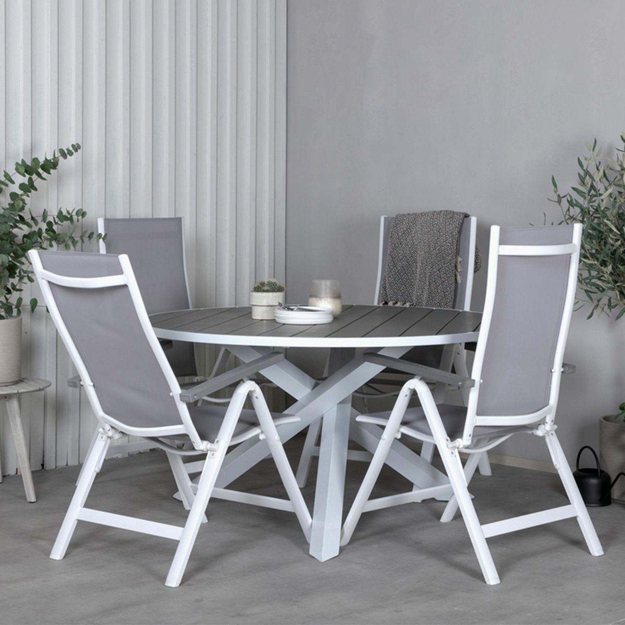 Voir la diapositive 5 : Paris Prix Table de Jardin Ronde  Parma  140cm Gris