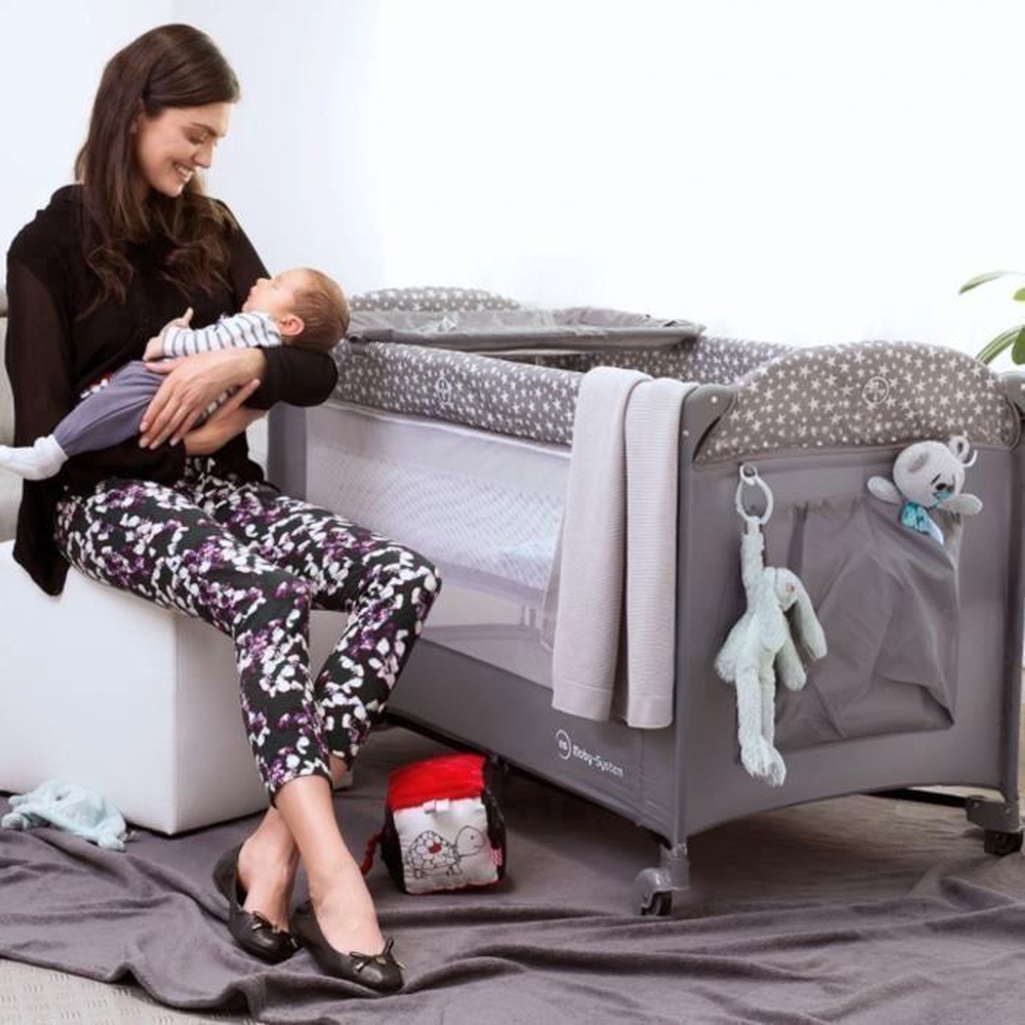 Voir la diapositive 2 : MOBY SYSTEM Lit Parapluie Bébé 2 niveaux de matelas (Haut 0-6 mois, Bas 6-36 mois), Pliable