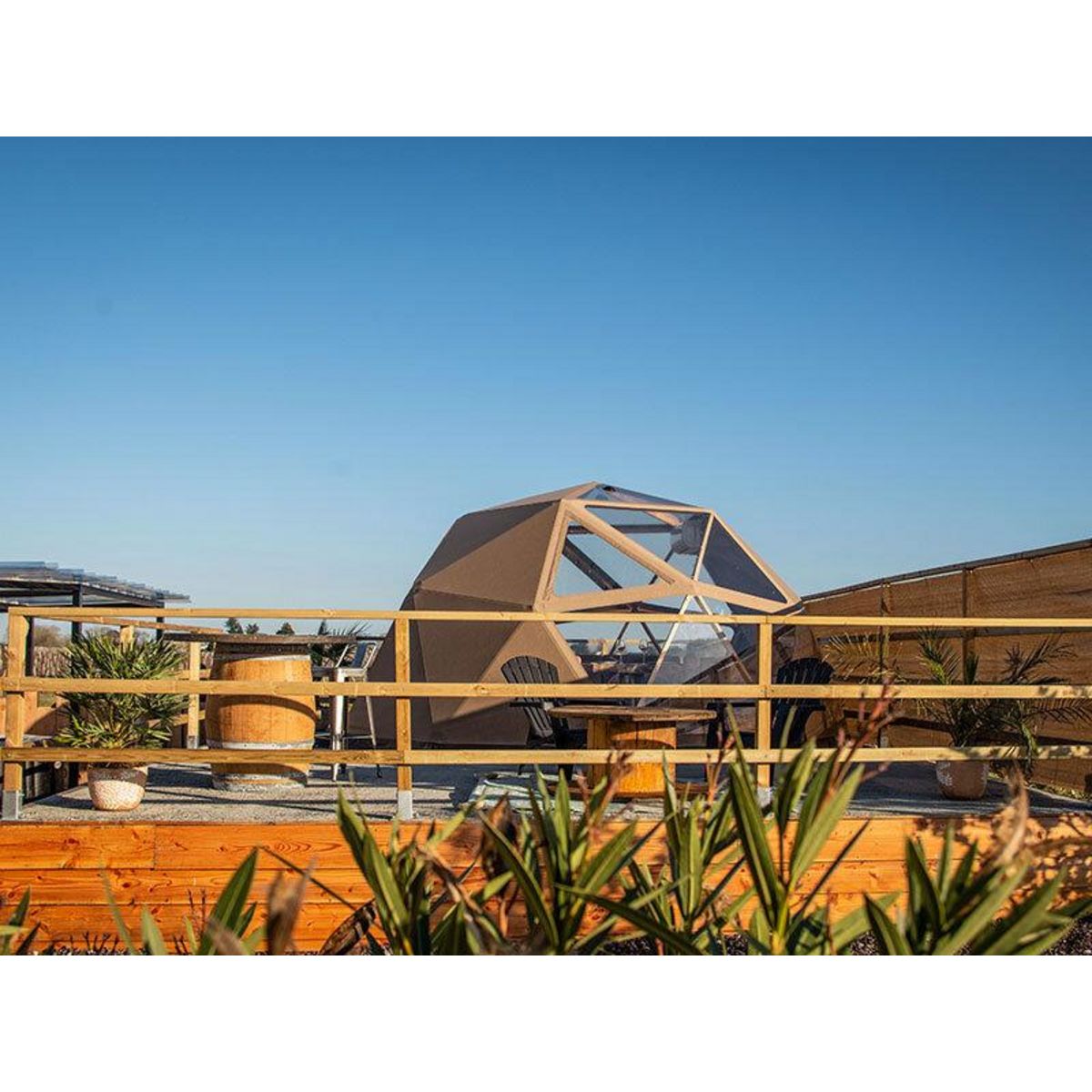 Smartbox 2 jours insolites en dôme avec accès au bain bouillonnant près de Bordeaux - Coffret Cadeau Séjour