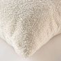 Voir la diapositive 3 : Douceur d'Intérieur Coussin déhoussable BELI - Bouclette unie