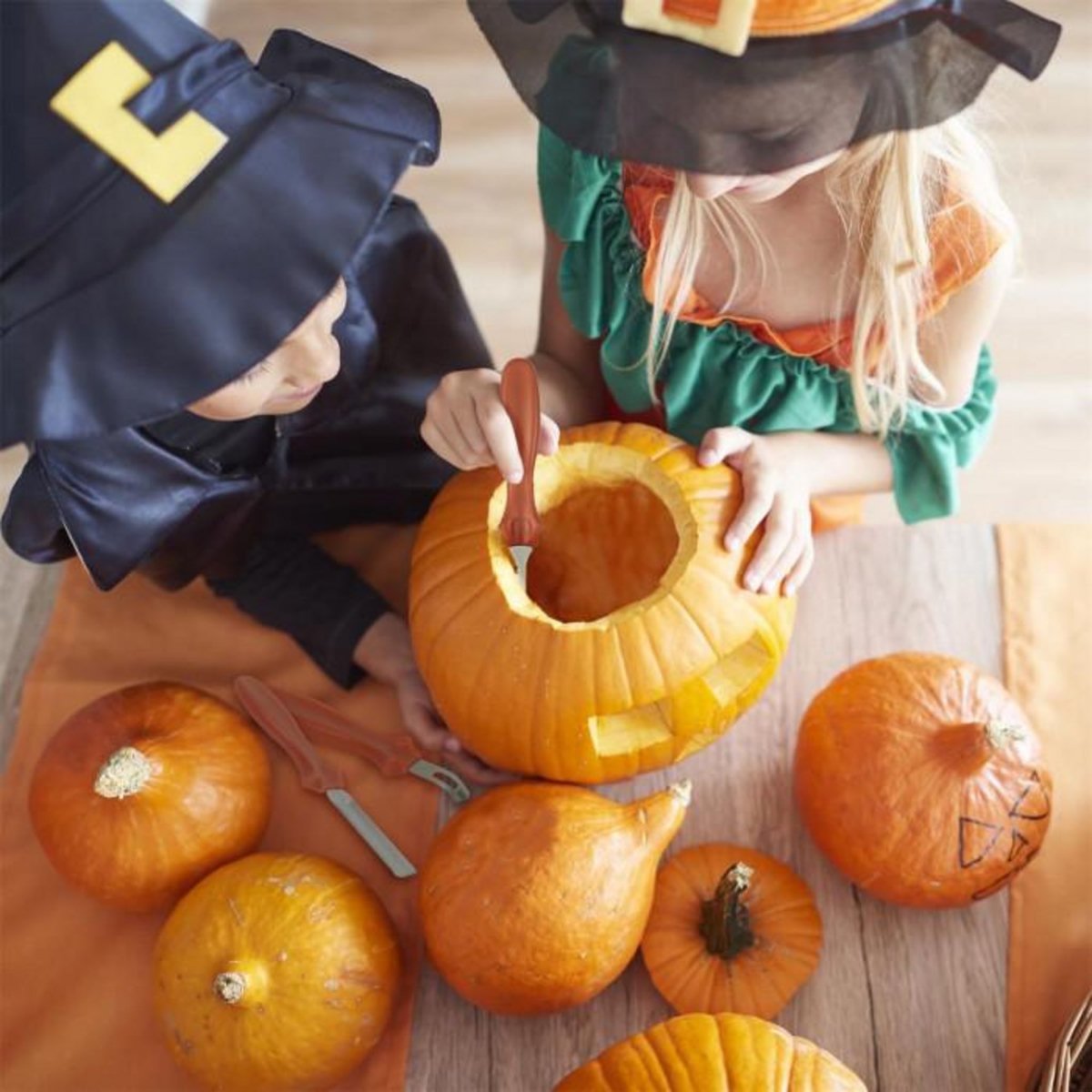 Paris Prix Lot de 4 Ustensiles de Sculpture  Citrouille  27cm Orange