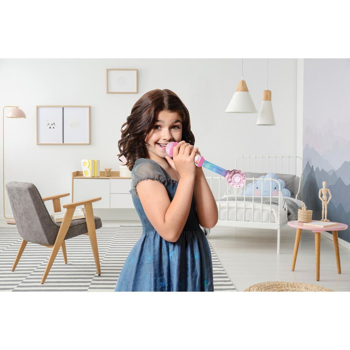 Lexibook Microphone Barbie avec tube lumineux et enceinte