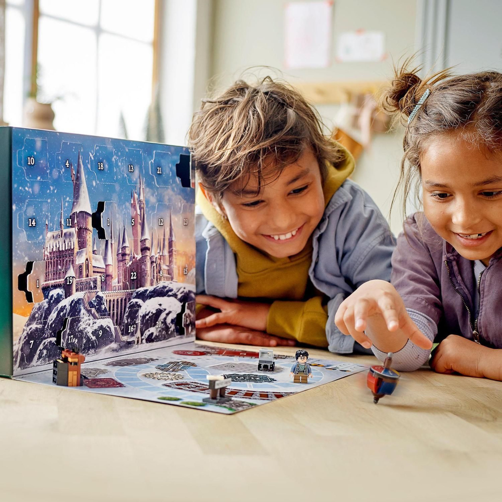Voir la diapositive 6 : LEGO Harry Potter 76390 Le Calendrier de l'Avent