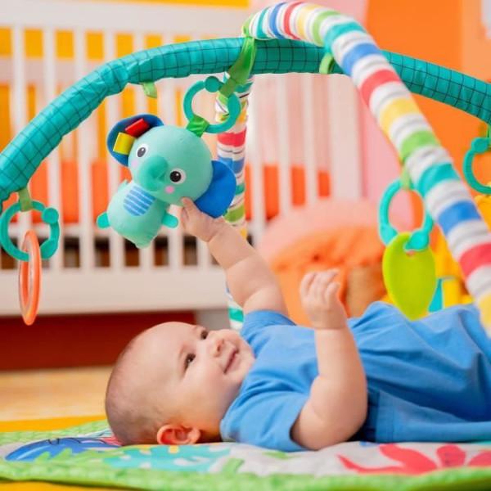 Voir la diapositive 6 : Bright Starts BRIGHT STARTS Tapis de sol éveil bébé évolutif pliable- Jungle Vert- arche avec jouets sensoriels et musicaux, miroir