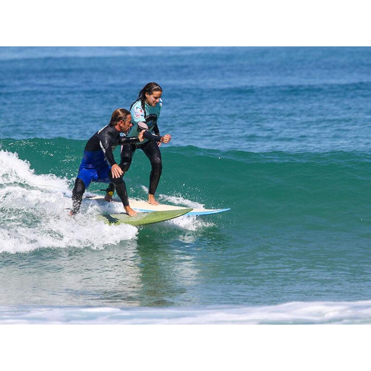 Smartbox Cours de surf avec location de planche à Hossegor - Coffret Cadeau Sport & Aventure