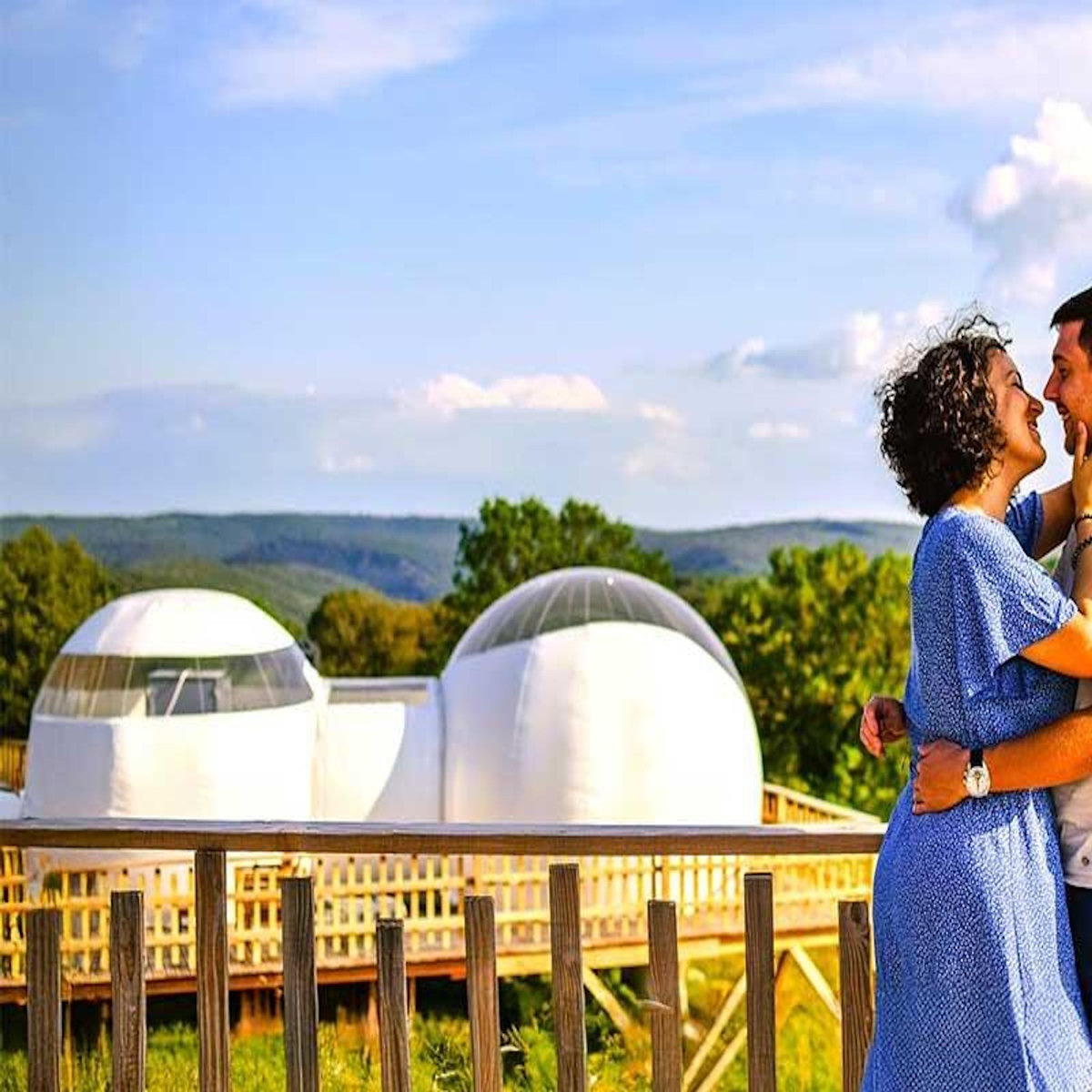 Smartbox 2 jours insolites en bulle de luxe avec bain bouillonnant privatif près de Montauban - Coffret Cadeau Séjour