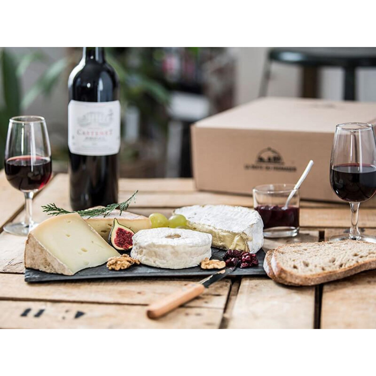 Smartbox Box fromage fermier et vin à déguster chez soi - Coffret Cadeau Gastronomie
