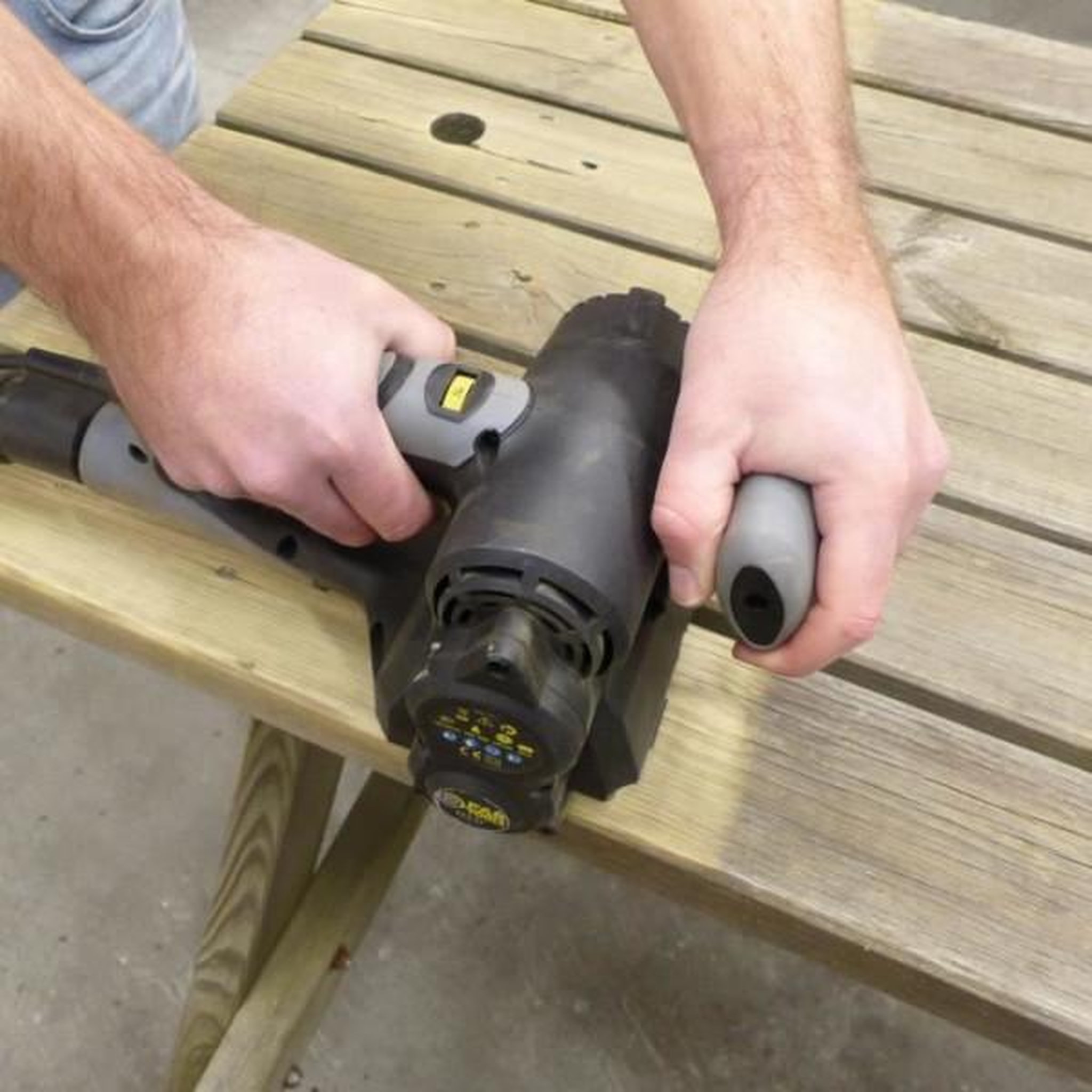 Voir la diapositive 3 : Fartools Rénovateur compact 420w brosse a lamelles abrasives ø80mm