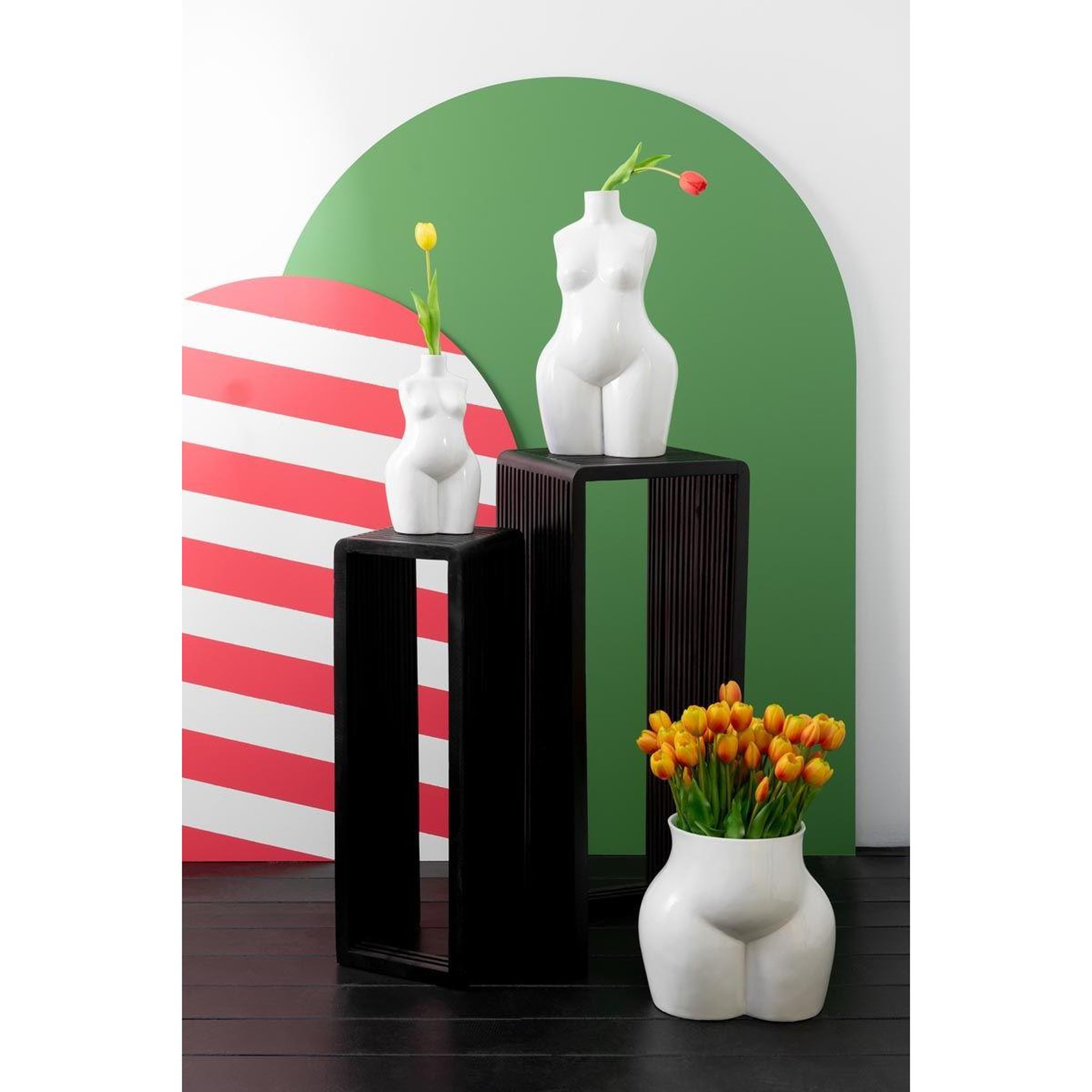 Voir la diapositive 3 : J-LINE Vase design corps  femme  47cm blanc