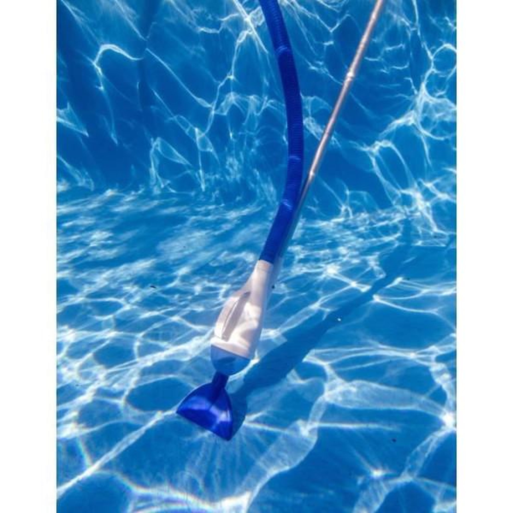 Voir la diapositive 2 : GRE Aspirateur de fond manuel - Medium VAC