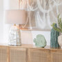 Voir la diapositive 5 : Paris Prix Lampe à Poser Coquillage  Effet Perlé  67cm Blanc Cassé