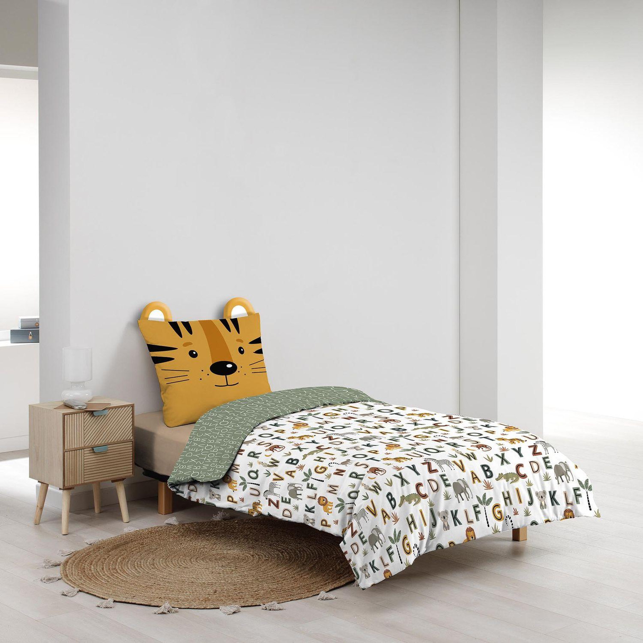 Voir la diapositive 4 : Douceur d'Intérieur Parure de lit enfant réversible TIGRY - Coton 42 fils/cm² - 140 x 200 cm - Vert