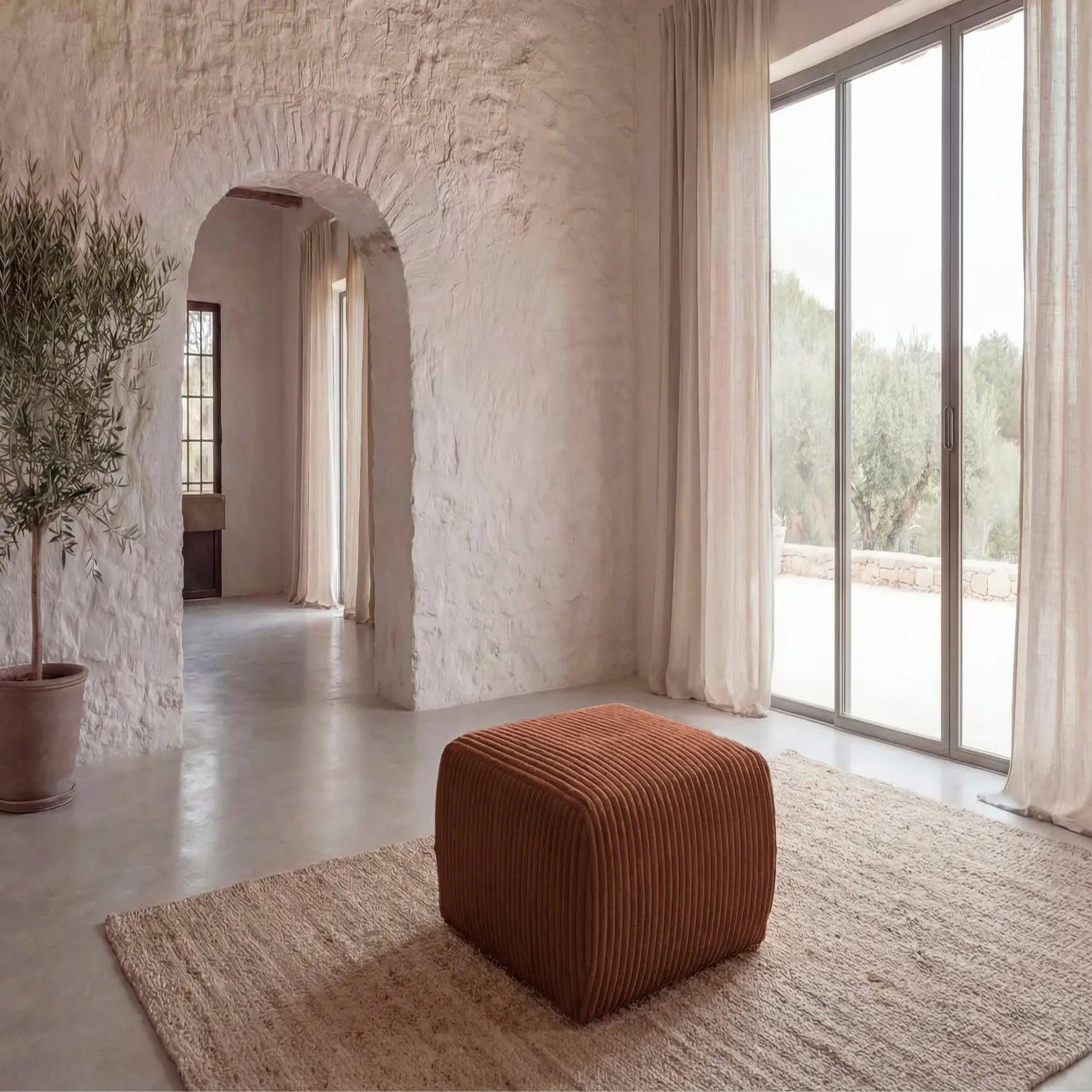 Voir la diapositive 4 : CASANOVA PARIS Elio - pouf velours côtelé