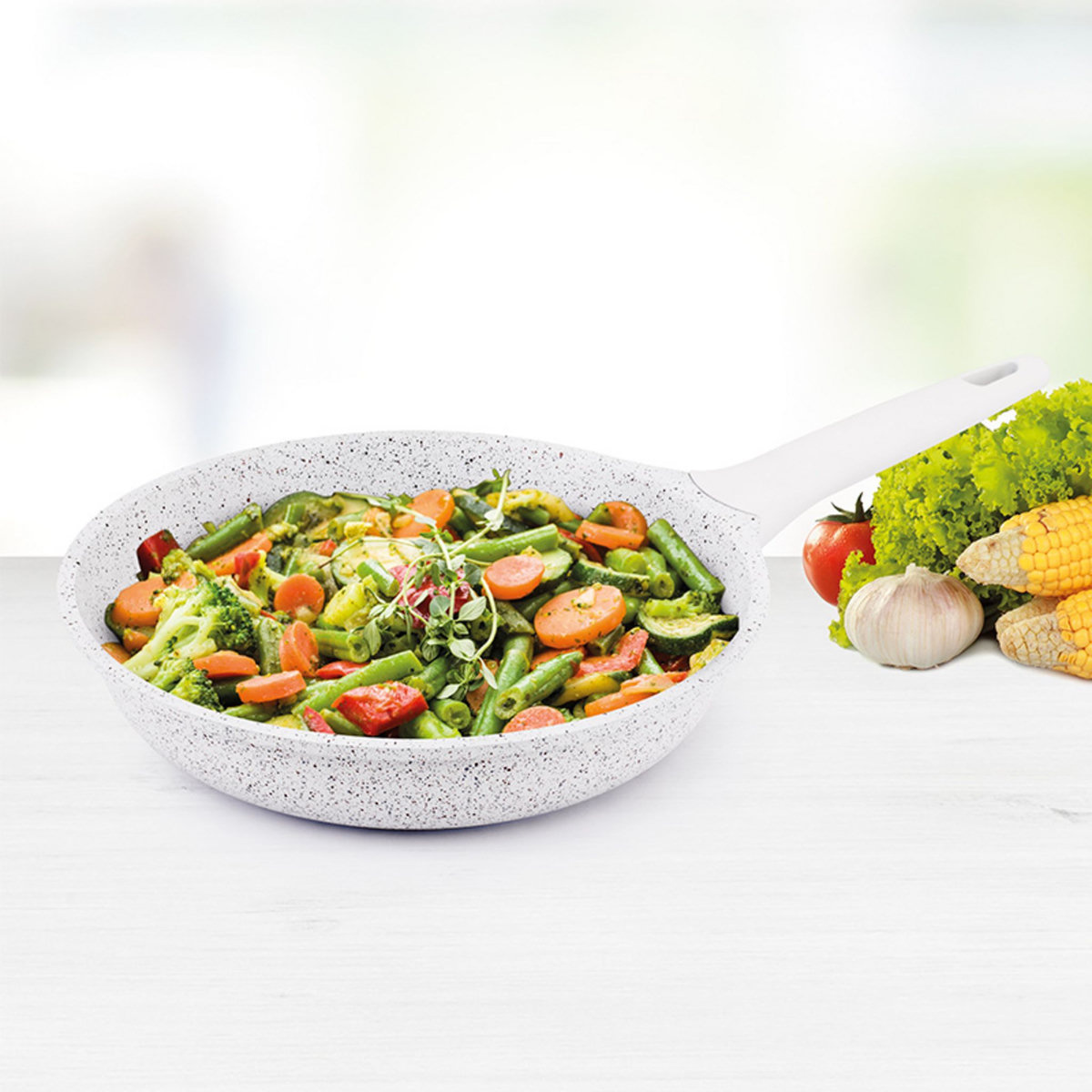 Poêle induction fonte d'aluminium 24 cm COPPER WHITE