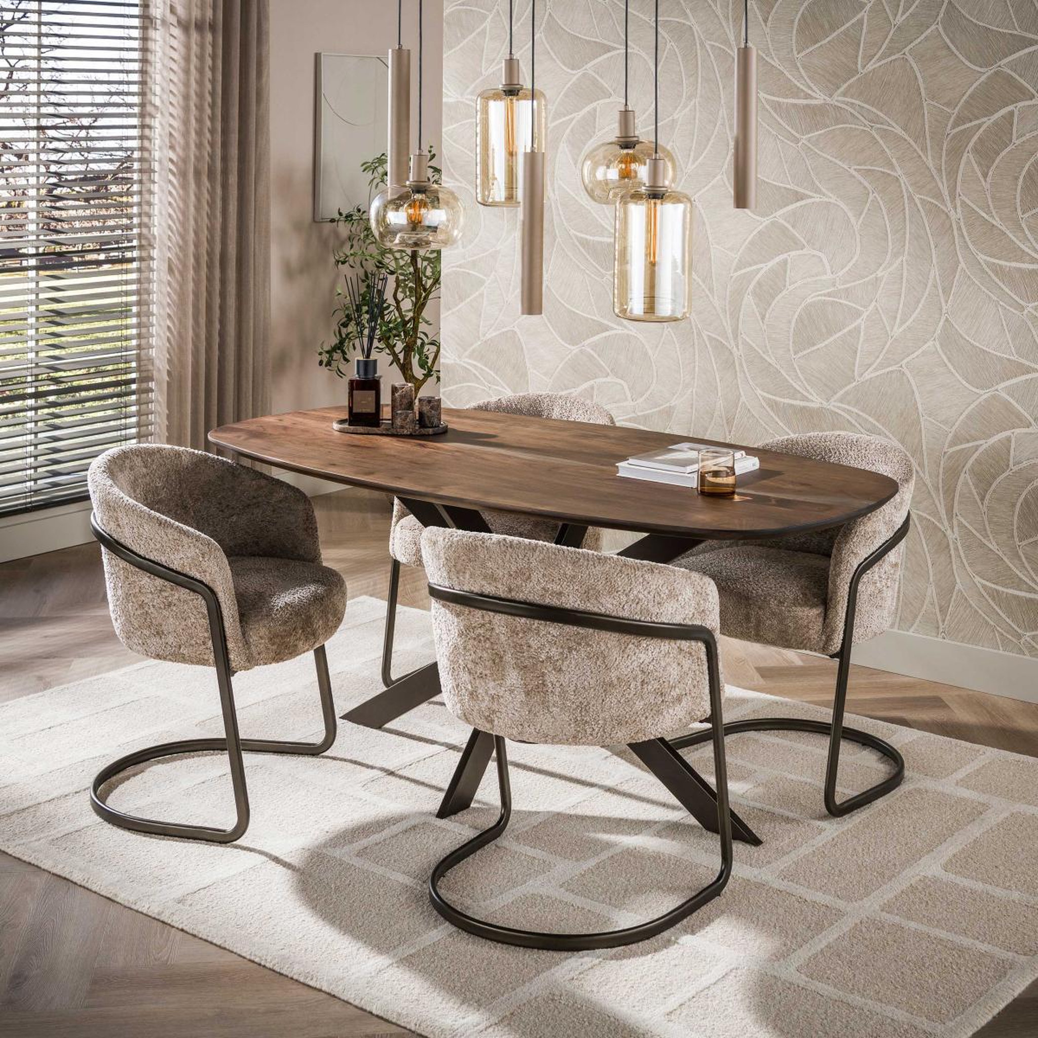 Voir la diapositive 2 : JLC KREATION Table à manger danoise ovale 150cm en bois massif hiza