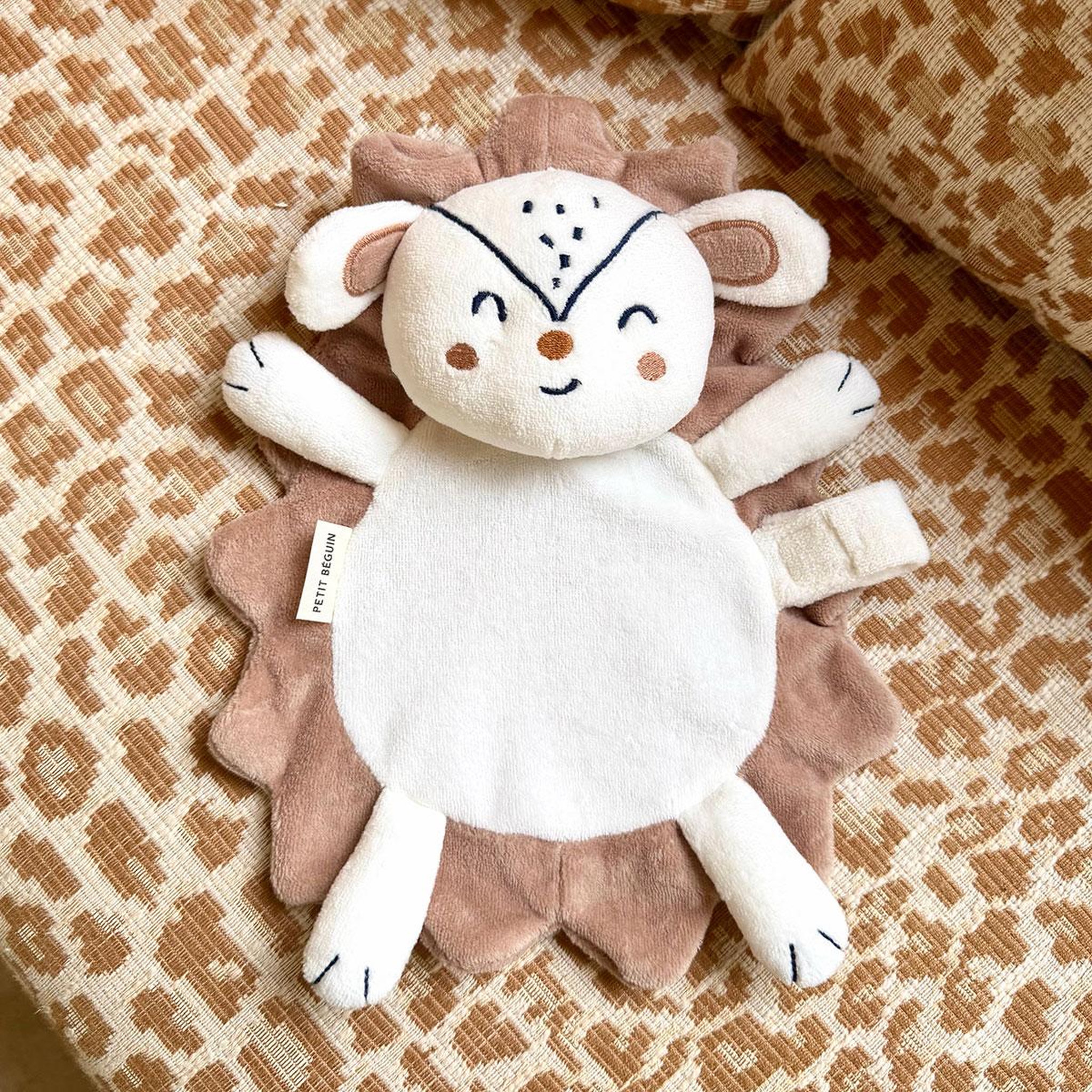 Voir la diapositive 2 : PETIT BEGUIN Doudou emile - mixte