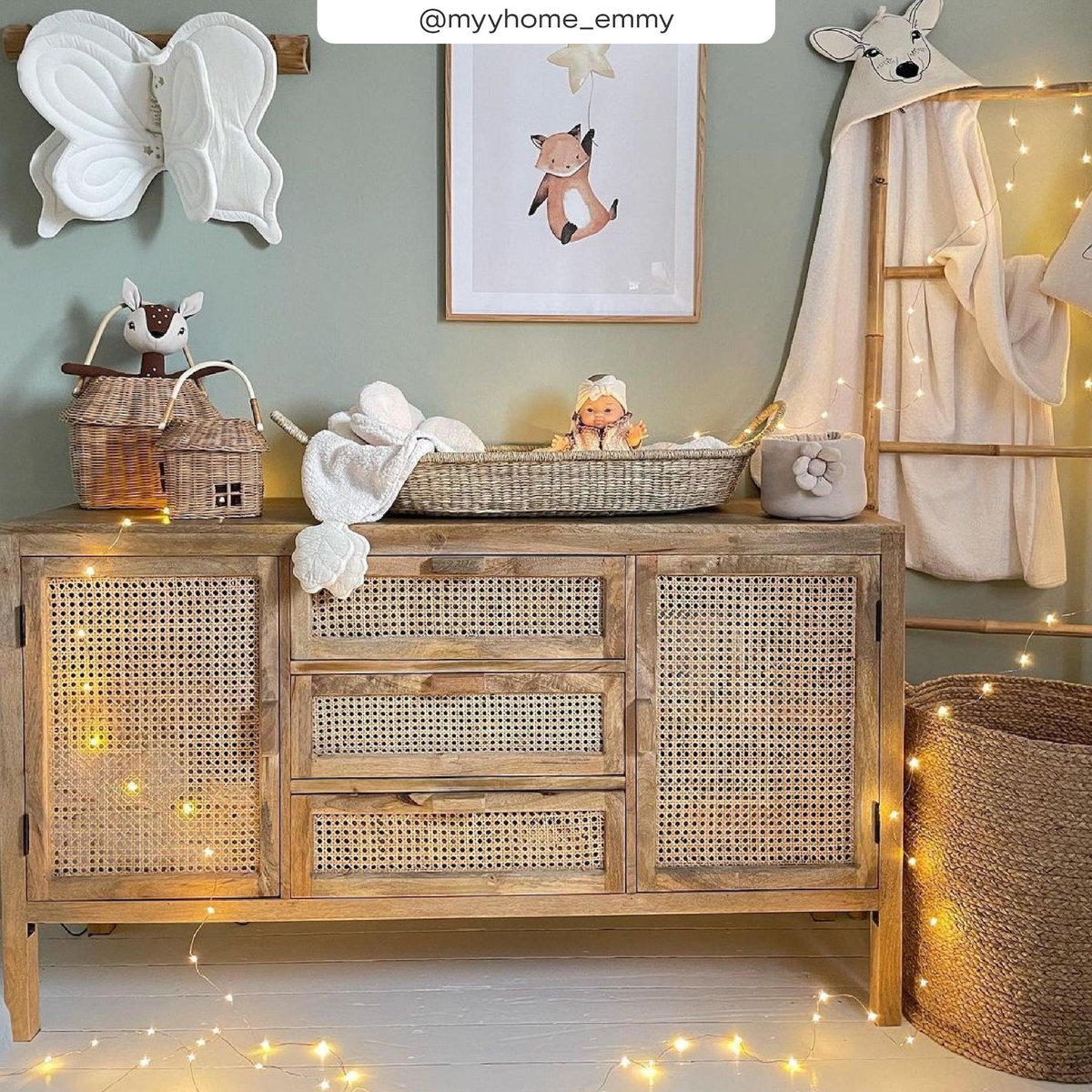 Rendez vous déco Buffet en cannage et bois 2 portes 3 tiroirs-Tiki