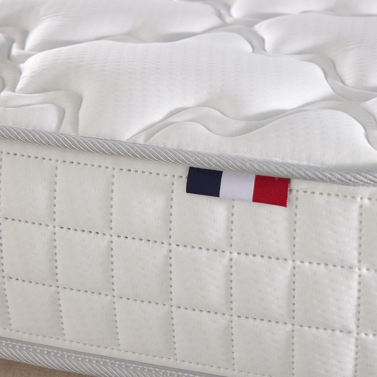 IDLITERIE Pack matelas ressorts ASTRE, sommier, couette et oreillers français