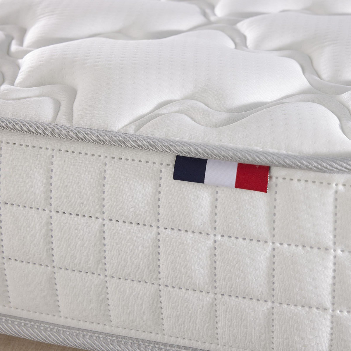 IDLITERIE Pack matelas ressorts ASTRE, sommier, couette et oreillers français