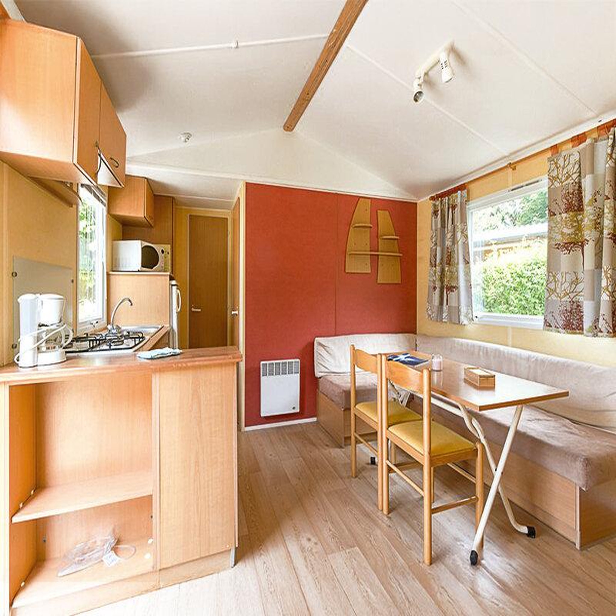 Voir la diapositive 3 : Smartbox Escapade insolite en famille de 3 jours en mobil-home près d'angers - coffret cadeau séjour