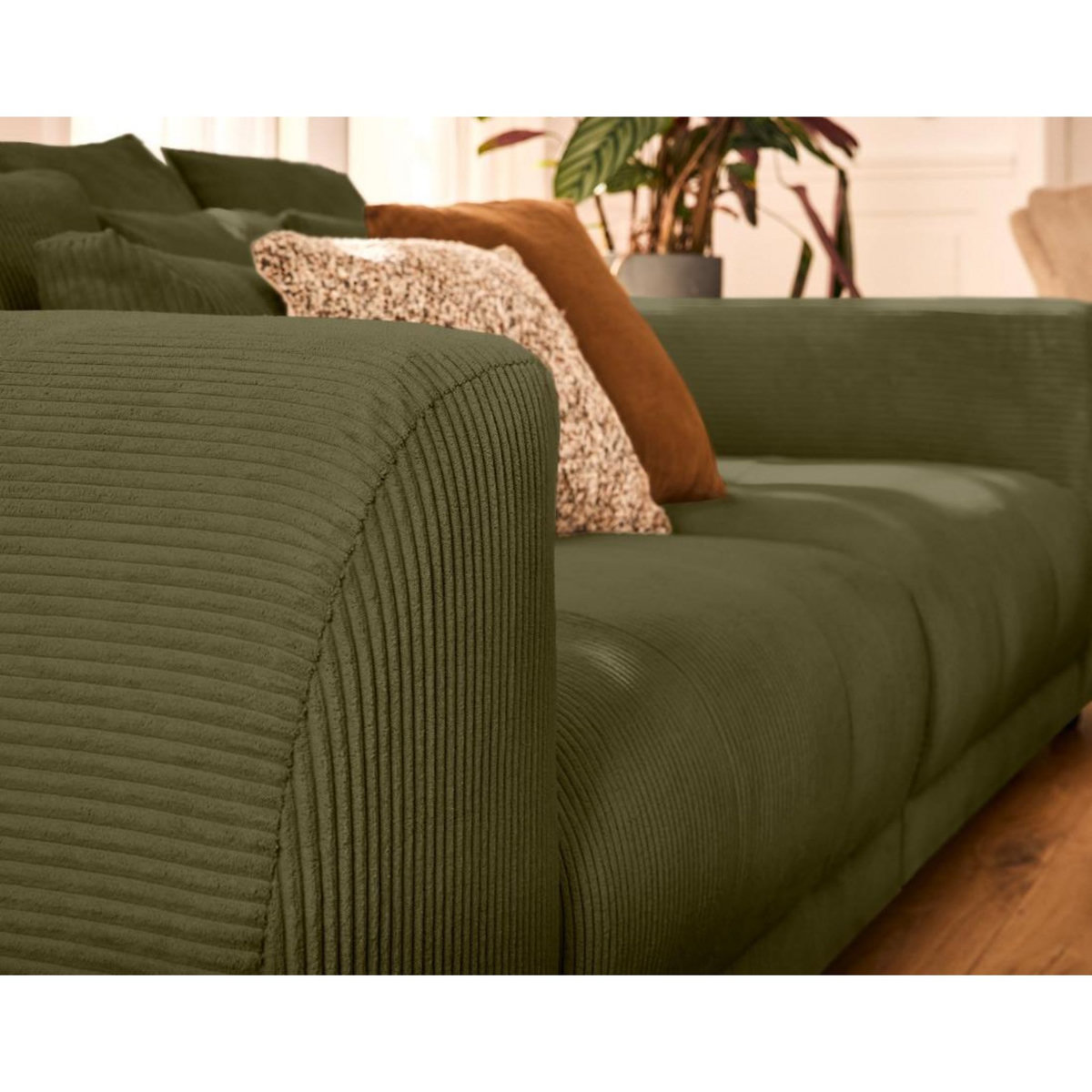 LISA DESIGN Amadora - canapé droit 4 places en velours côtelé