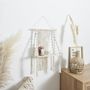 Voir la diapositive 4 : The Home Deco Factory Etagère murale bohème en macramé - Beige