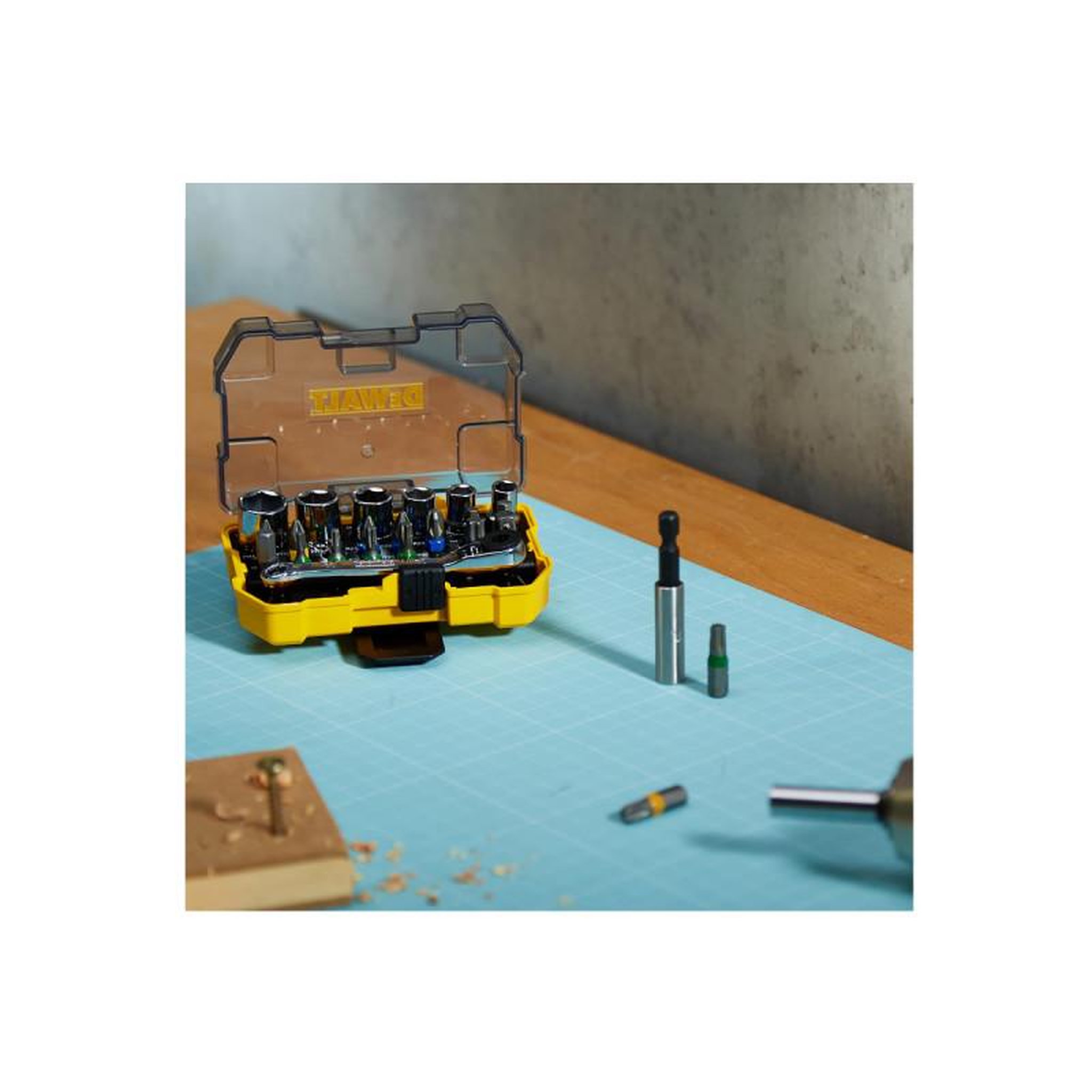 Voir la diapositive 5 : Dewalt Coffret 24 pièces de vissage dewalt - douilles et embouts 25 mm - dt71516-qz