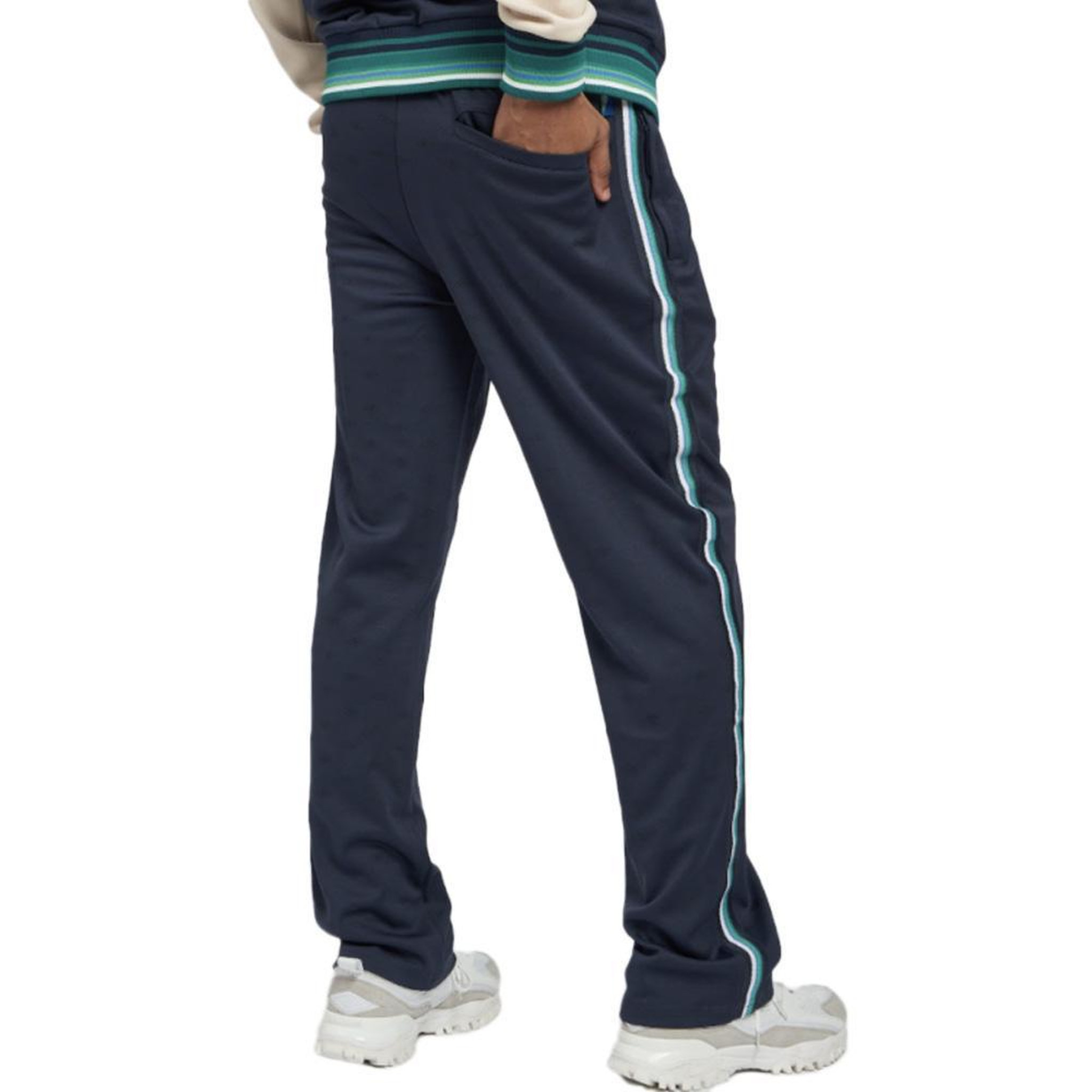 Voir la diapositive 2 : UMBRO Jogging Marine Homme Umbro Monog Trac