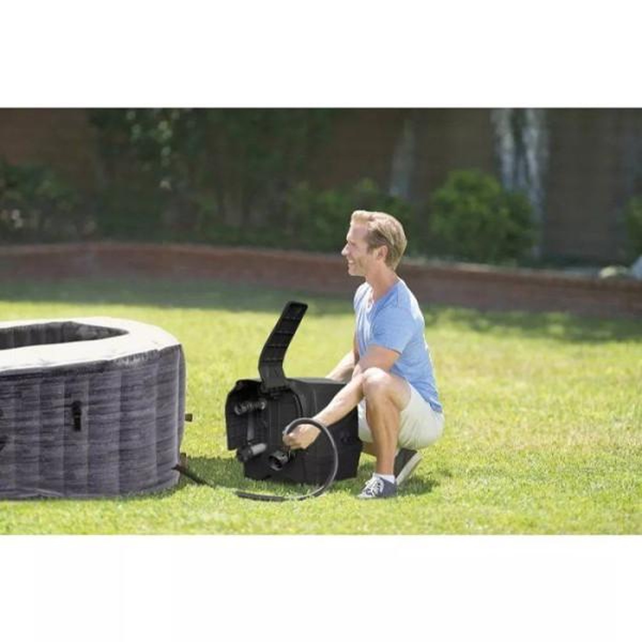 Voir la diapositive 5 : INTEX Spa gonflable INTEX - Ardoise - 175 x 175 x 71 cm - 4 places - Carré - 28450NP