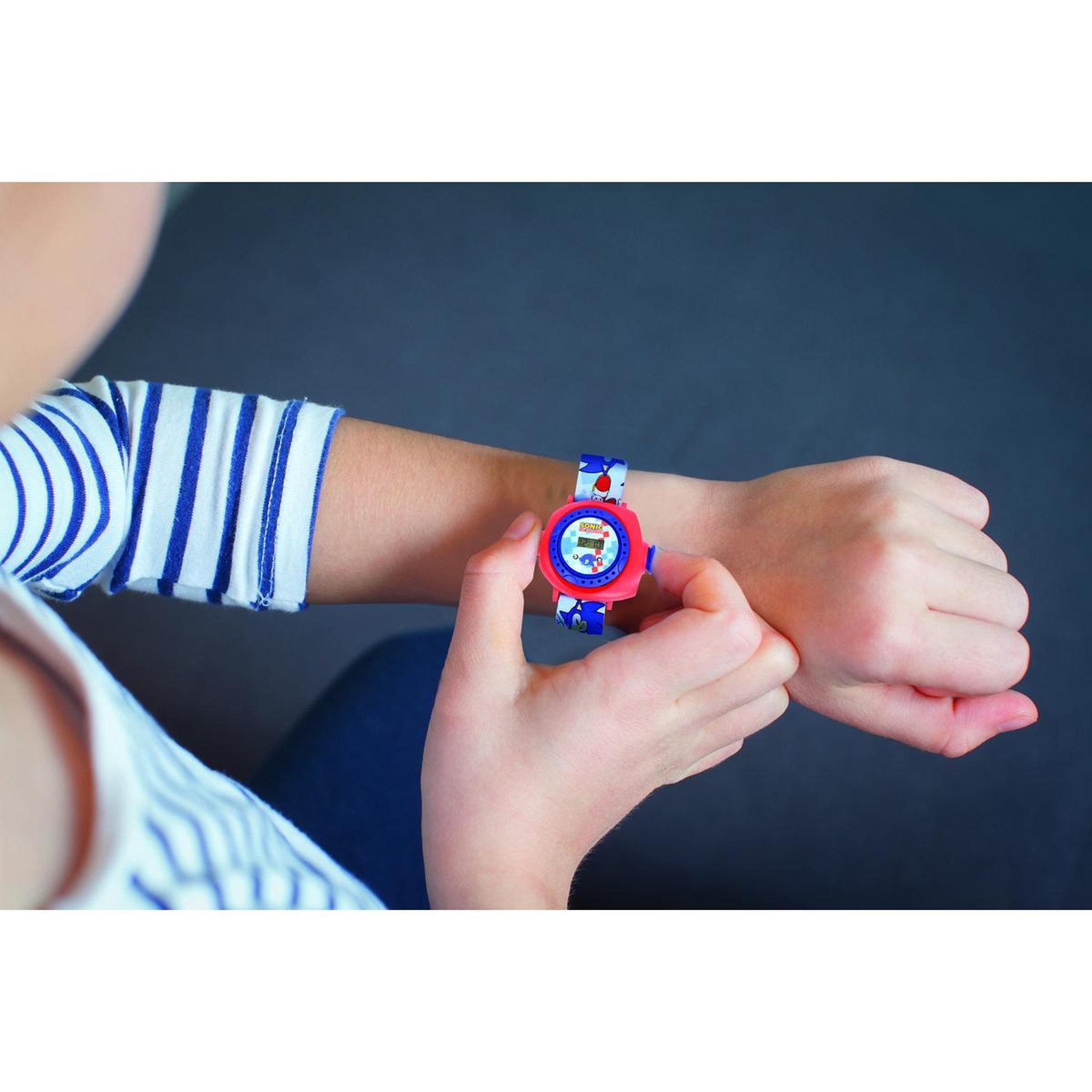 Voir la diapositive 6 : Lexibook Montre digitale avec projection Sonic