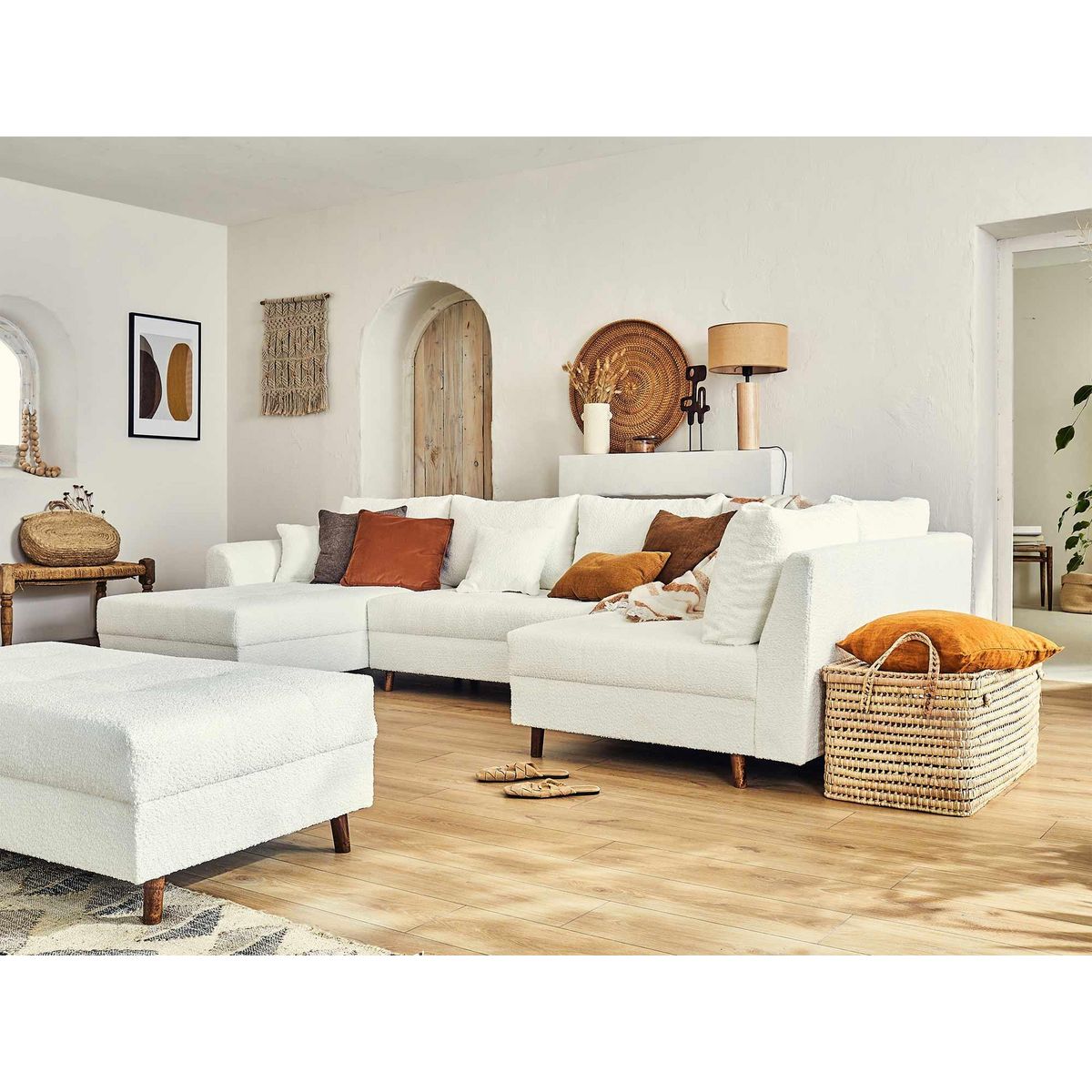 LISA DESIGN Rune - canapé panoramique d'angle droit - 7 places - avec pouf d'appoint - en tissu bouclette