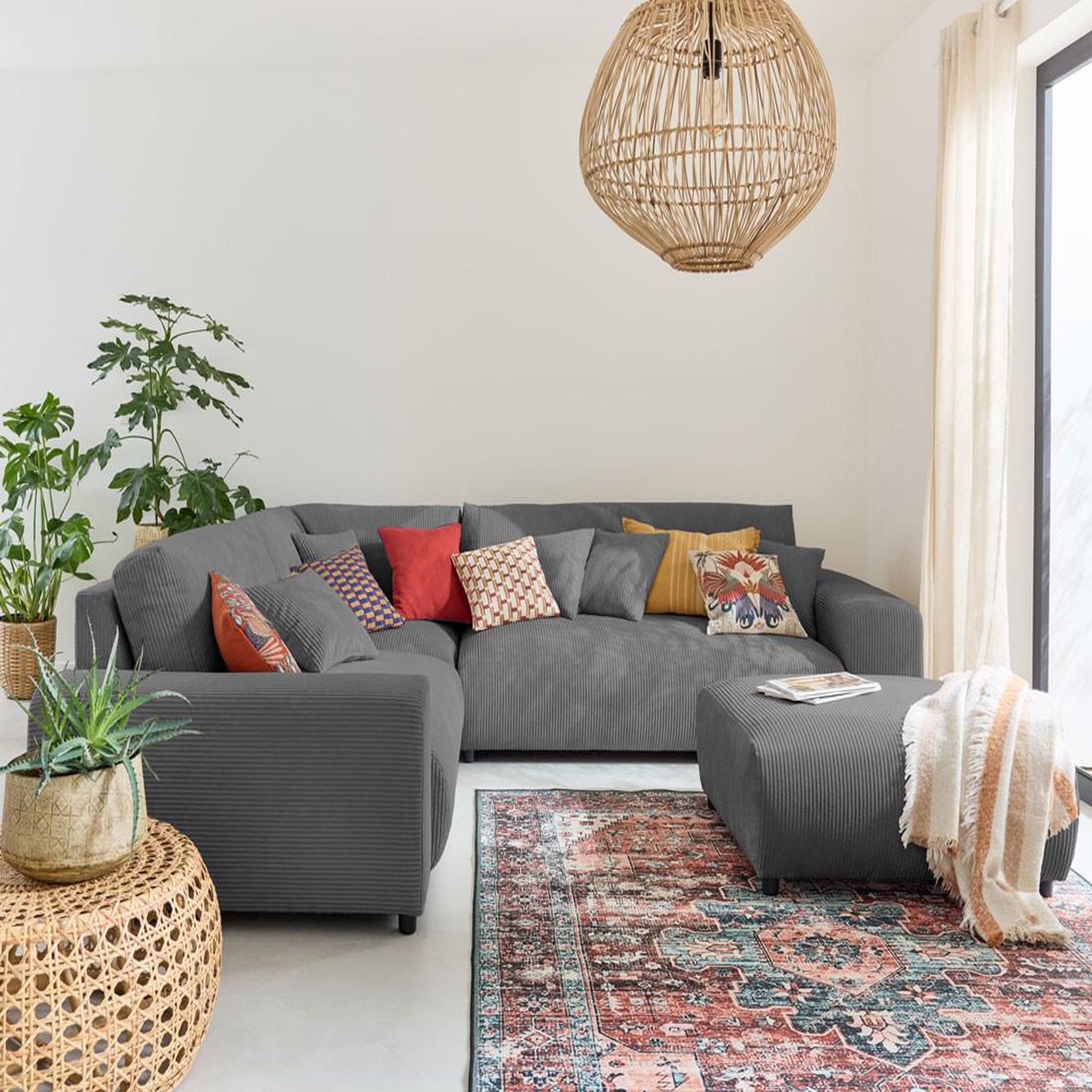 Voir la diapositive 2 : BEST MOBILIER Garance - module d'assise 2 places avec accoudoir gauche - en velours côtelé