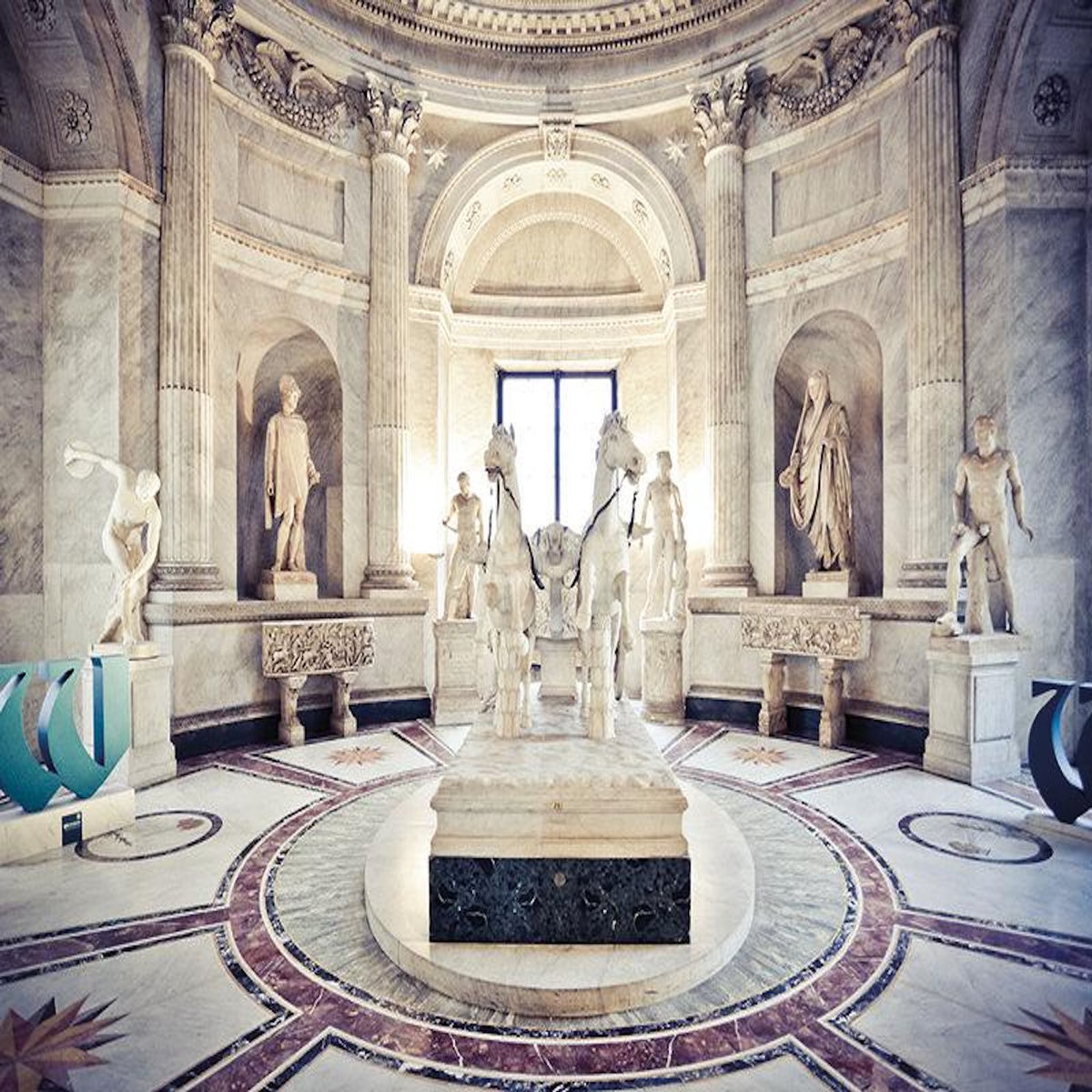 Smartbox 3 jours à Rome avec visite guidée des lieux incontournables du Vatican - Coffret Cadeau Multi-thèmes