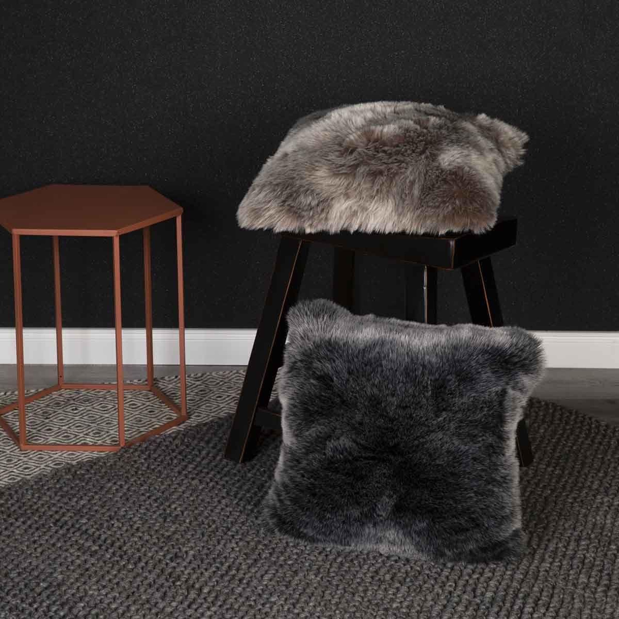 Voir la diapositive 3 : Paris Prix Coussin Imitation Fourrure  Sabah  40x40cm Anthracite
