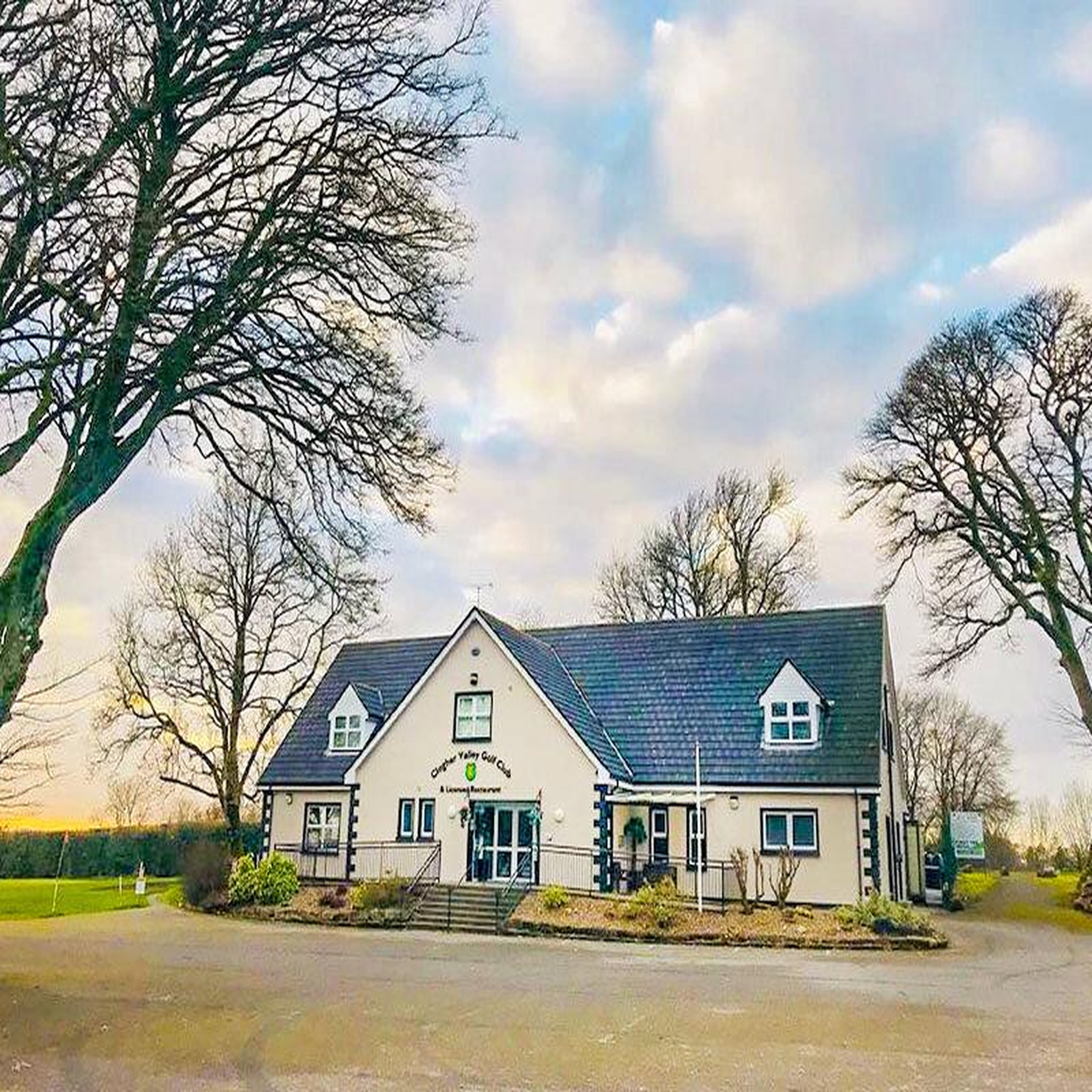 Voir la diapositive 4 : Smartbox Escapade en irlande du nord : 2 nuits en b&b ou en maison d'hôtes - coffret cadeau séjour