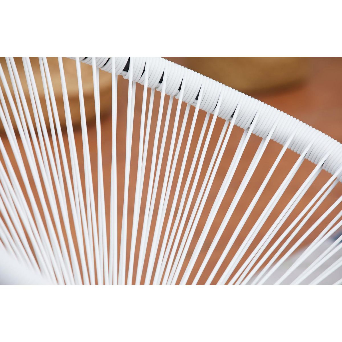 CONCEPT USINE Salon de jardin 2 fauteuils ronds et table basse blanc ACAPULCO