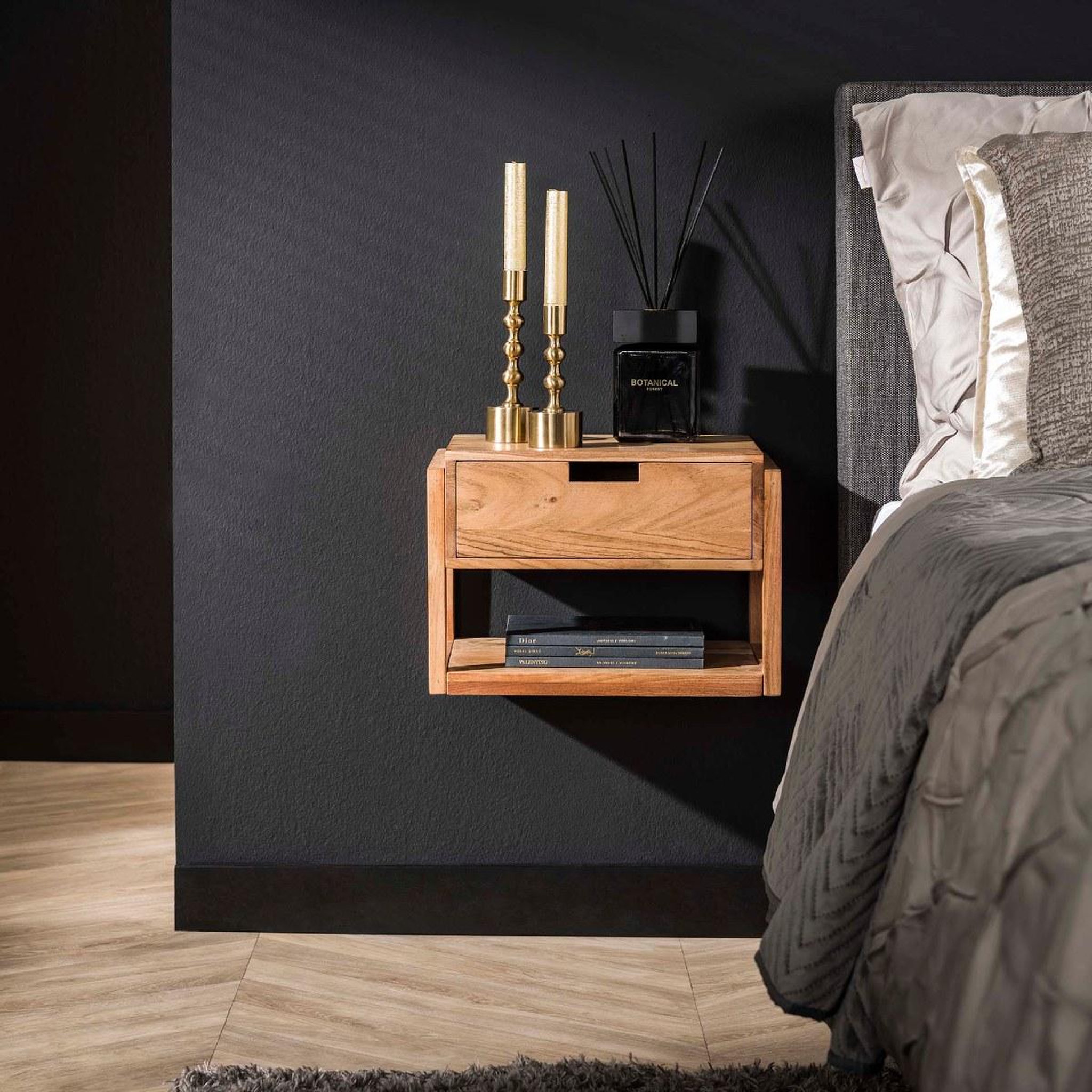 Voir la diapositive 2 : JLC KREATION Table de chevet en bois massif aeria