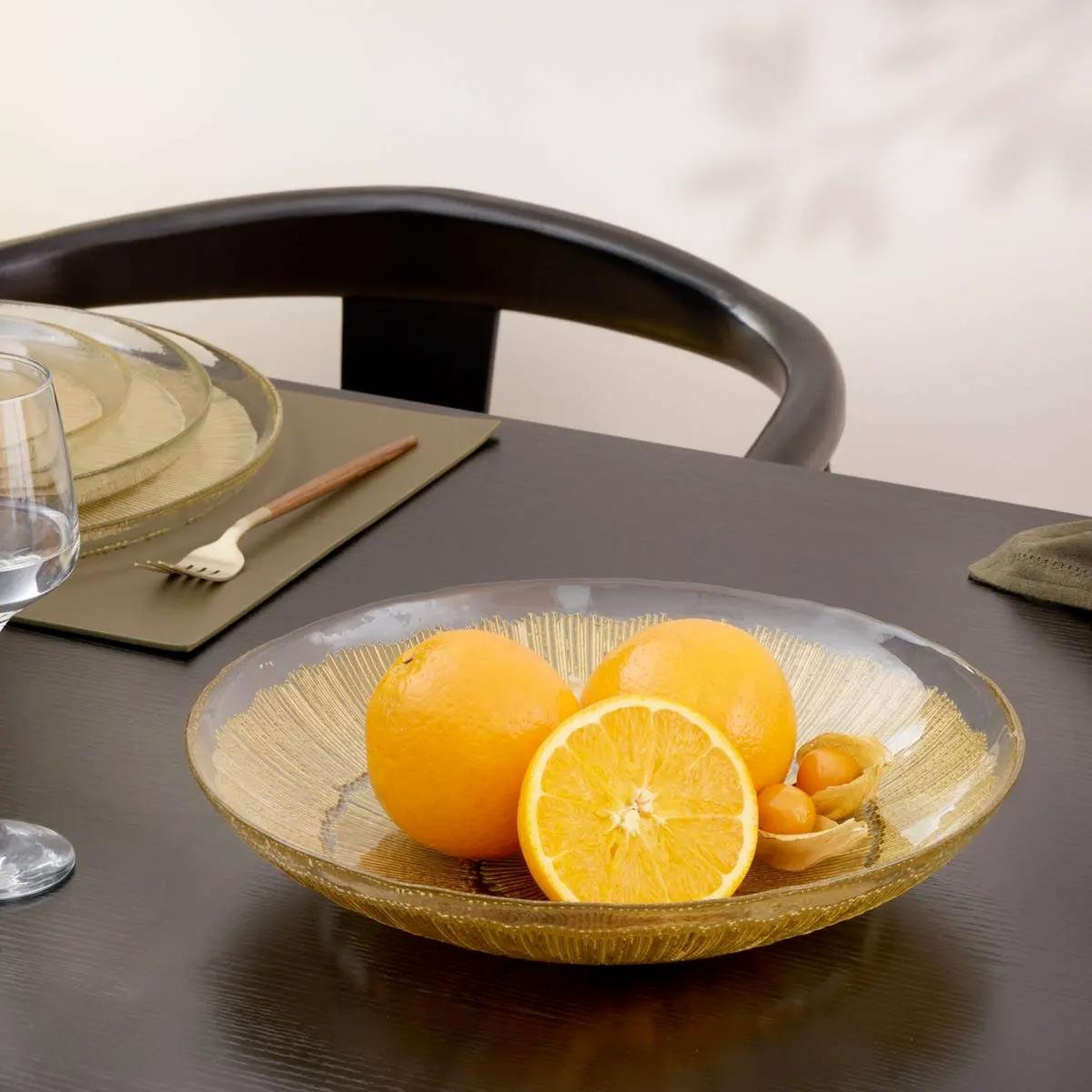 Voir la diapositive 2 : SECRET DE GOURMET Plat de présentation en verre  celeste  30cm doré