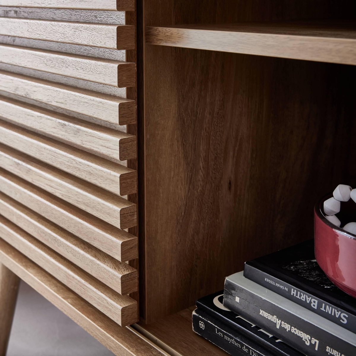 SWEEEK Buffet scandinave décor bois. buffet haut. vaisselier. avec 1 porte coulissante rainurée et 2 étagères 80cm