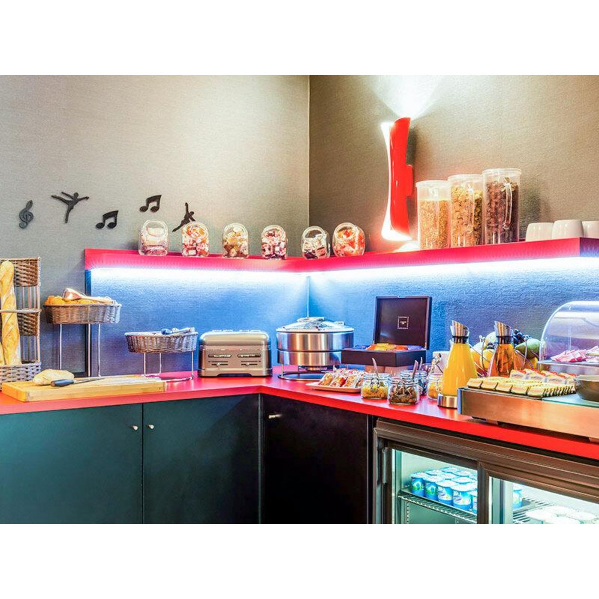 Smartbox Escapade romantique avec champagne en hôtel 4* à Paris - Coffret Cadeau Séjour